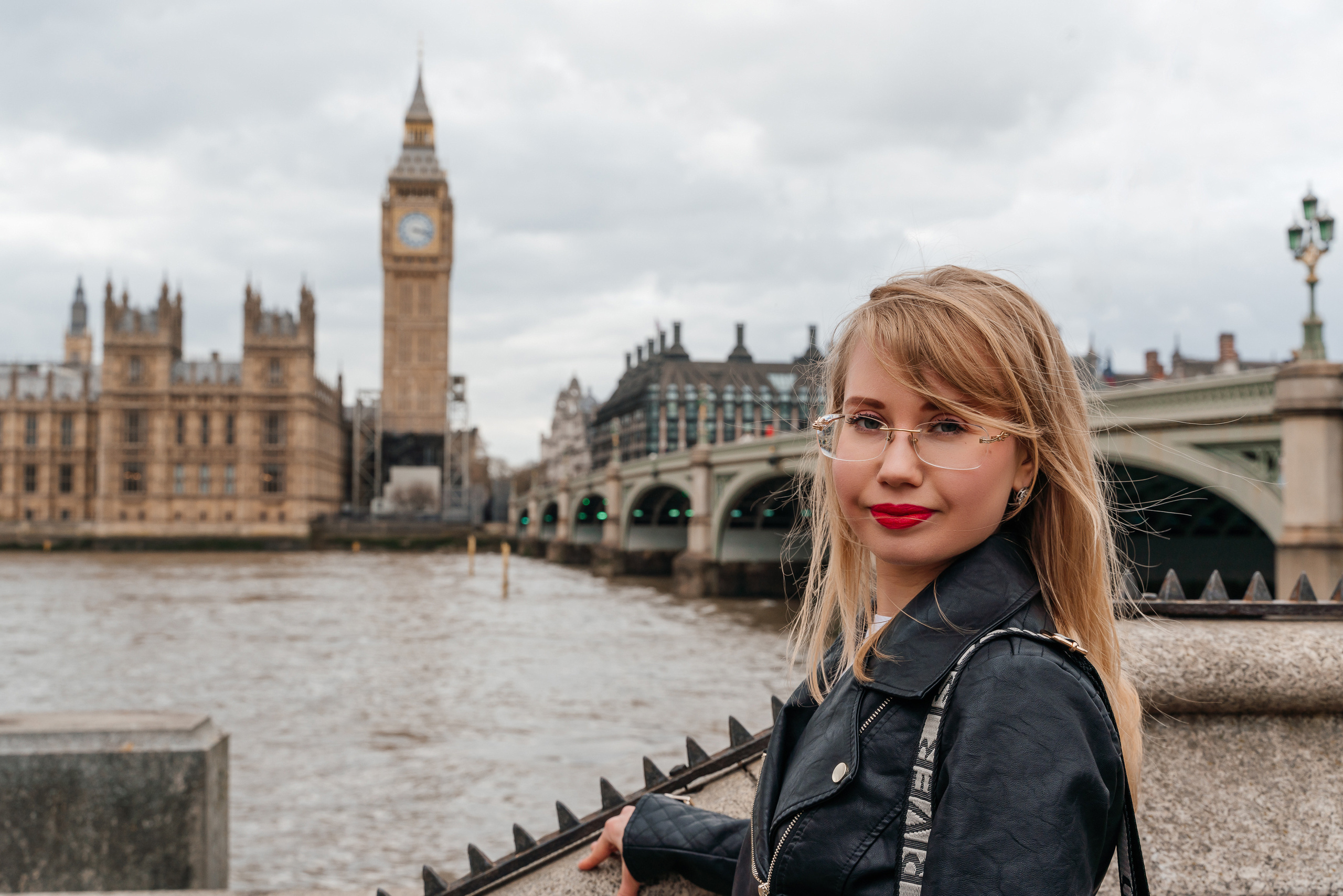 Фотографии  на фоне Биг Бена, портрет в Лондоне, Photos against the backdrop of Big Ben, a portrait in London