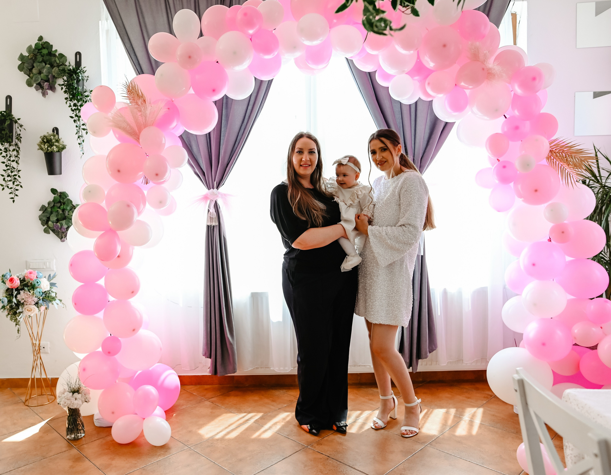 Cadre de poveste de la petrecerea de botez – stil documentar și artistic Ana Maria Dragan