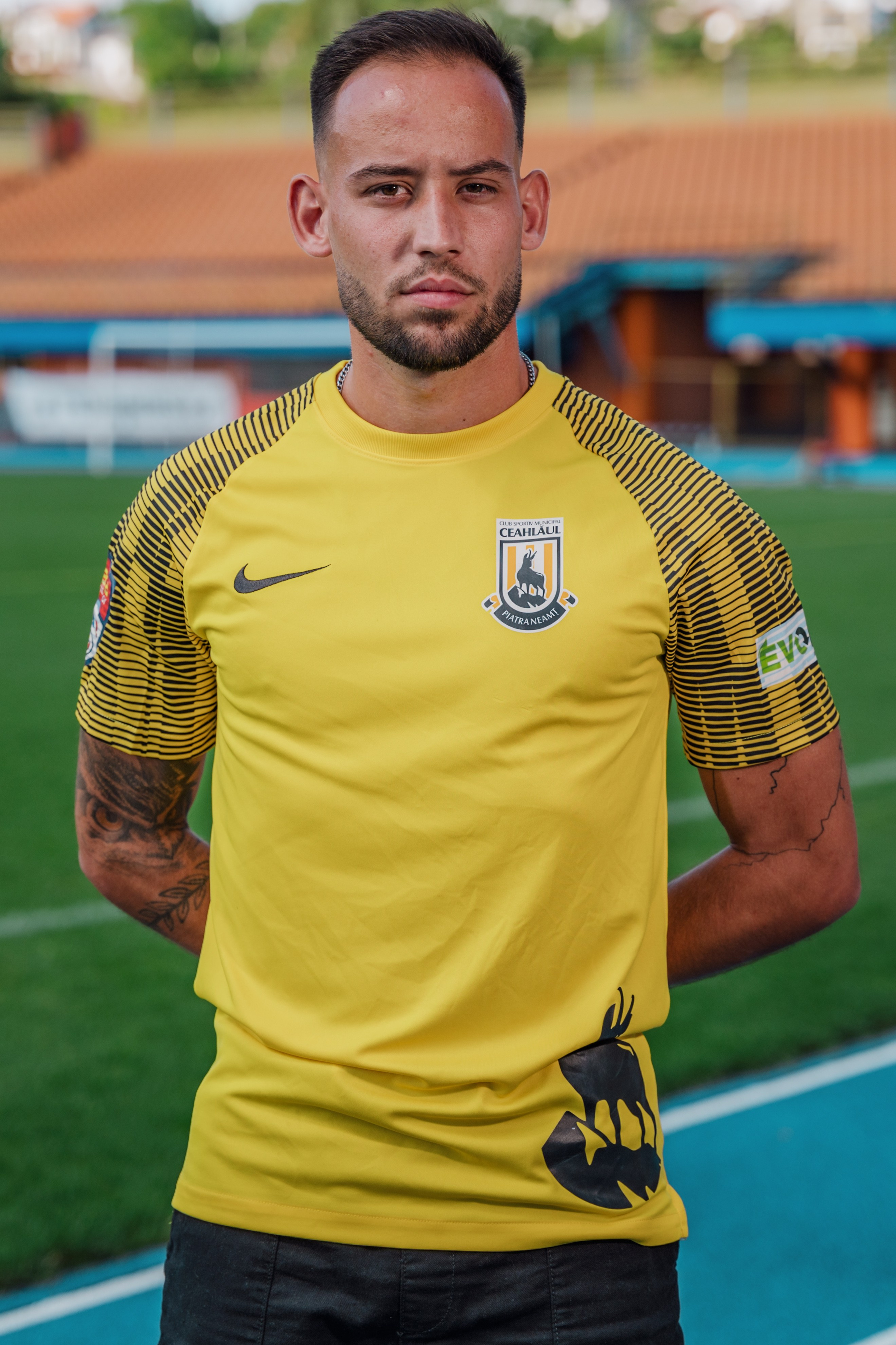 Folha. Dragosbaciuartphotographer