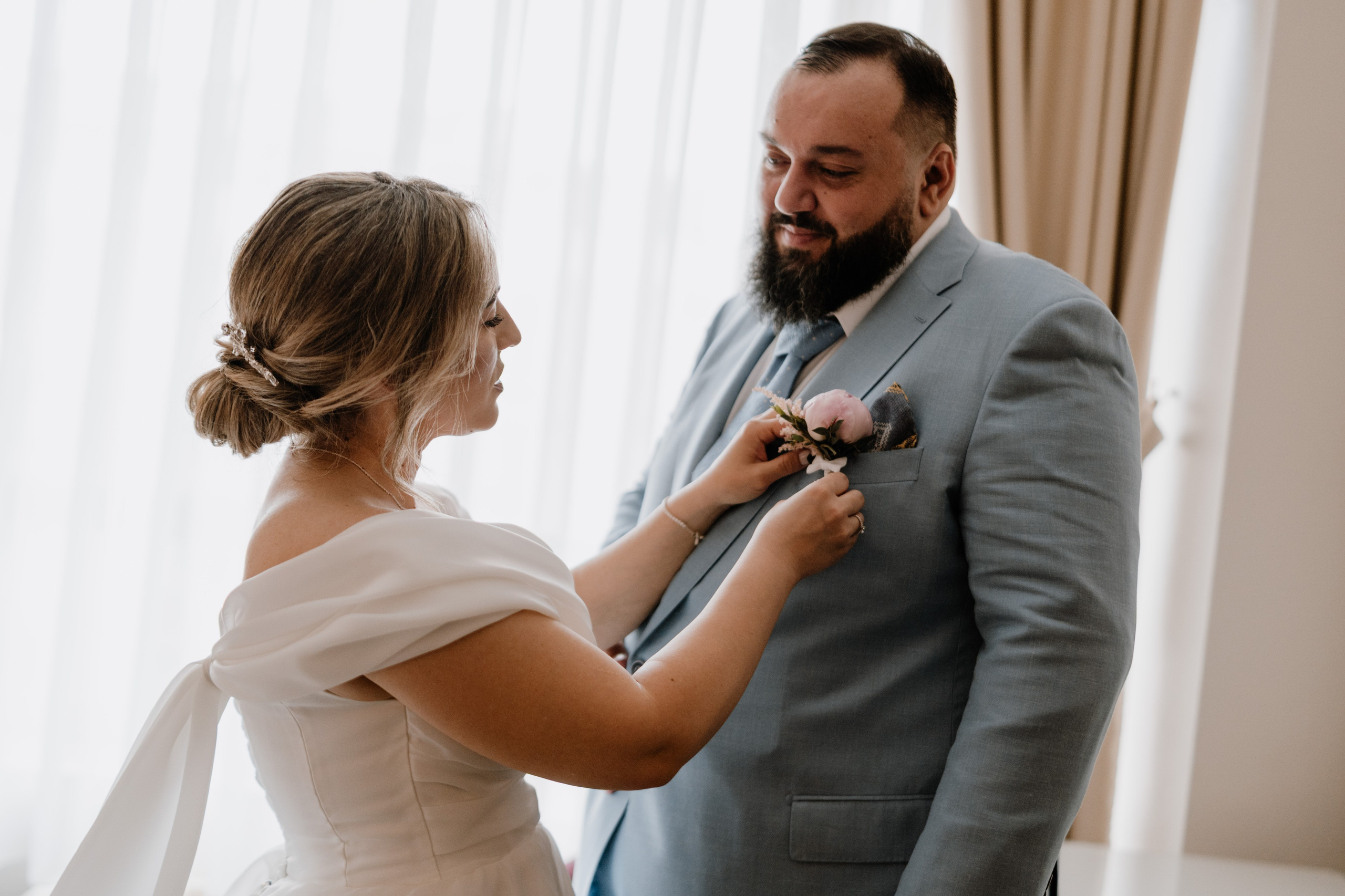 Alexandra + Andrei / Iasi. Foto-Video Nunta Iasi, Suceava, Bucuresti / Disponibilitate 2025 — 2026 — 2027