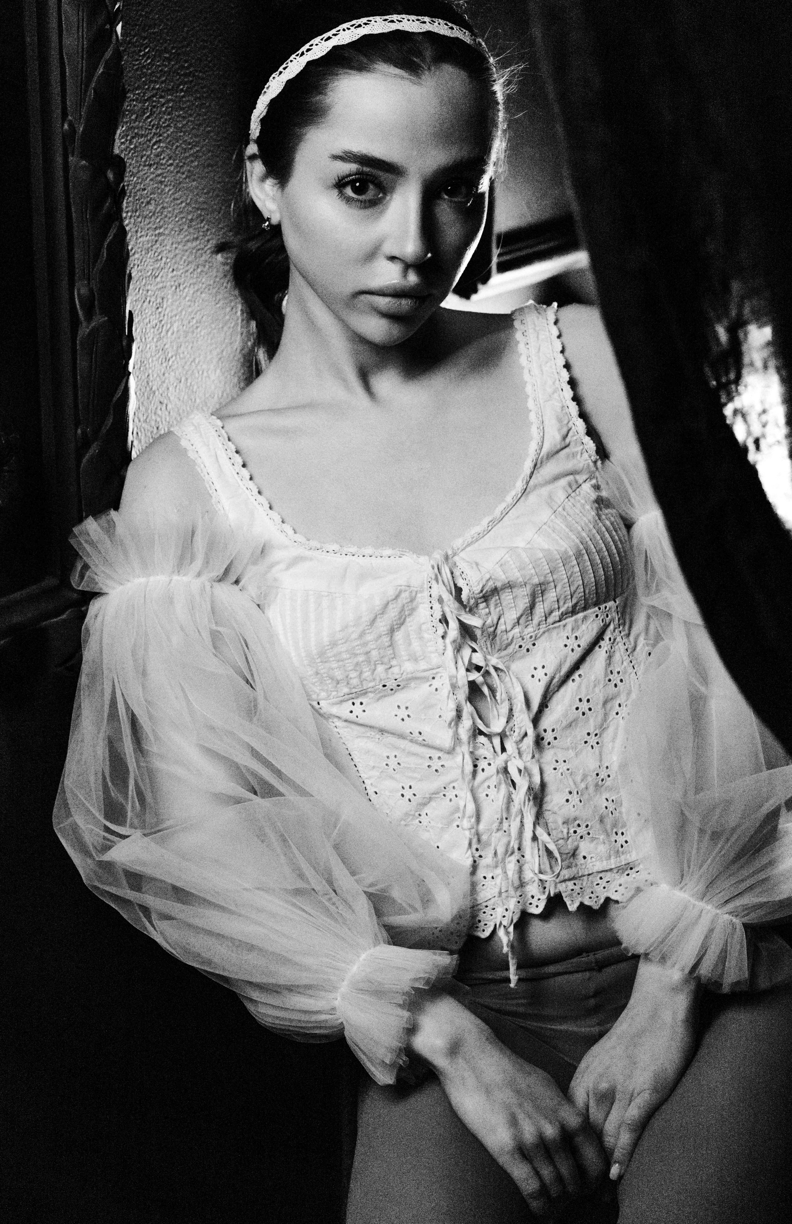 Portrait photographer in Europe. Aurora Balear in Balearic Islands, woman portrait photographer. Work in Spain