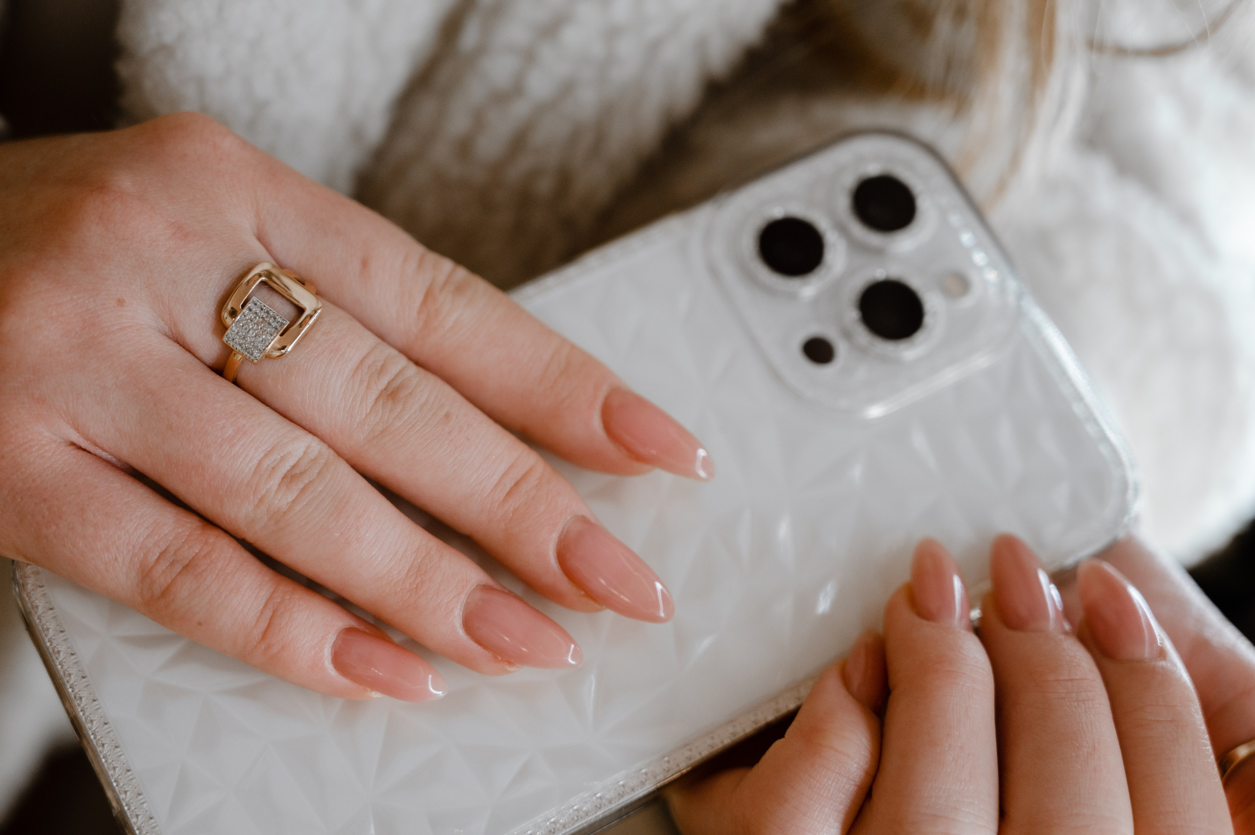 Astudio beauty studio in Prague. ANNA-MARIA PHOTO CONTENT CREATOR — photographer, aesthete, artist, and visual expert for Instagram in Prague