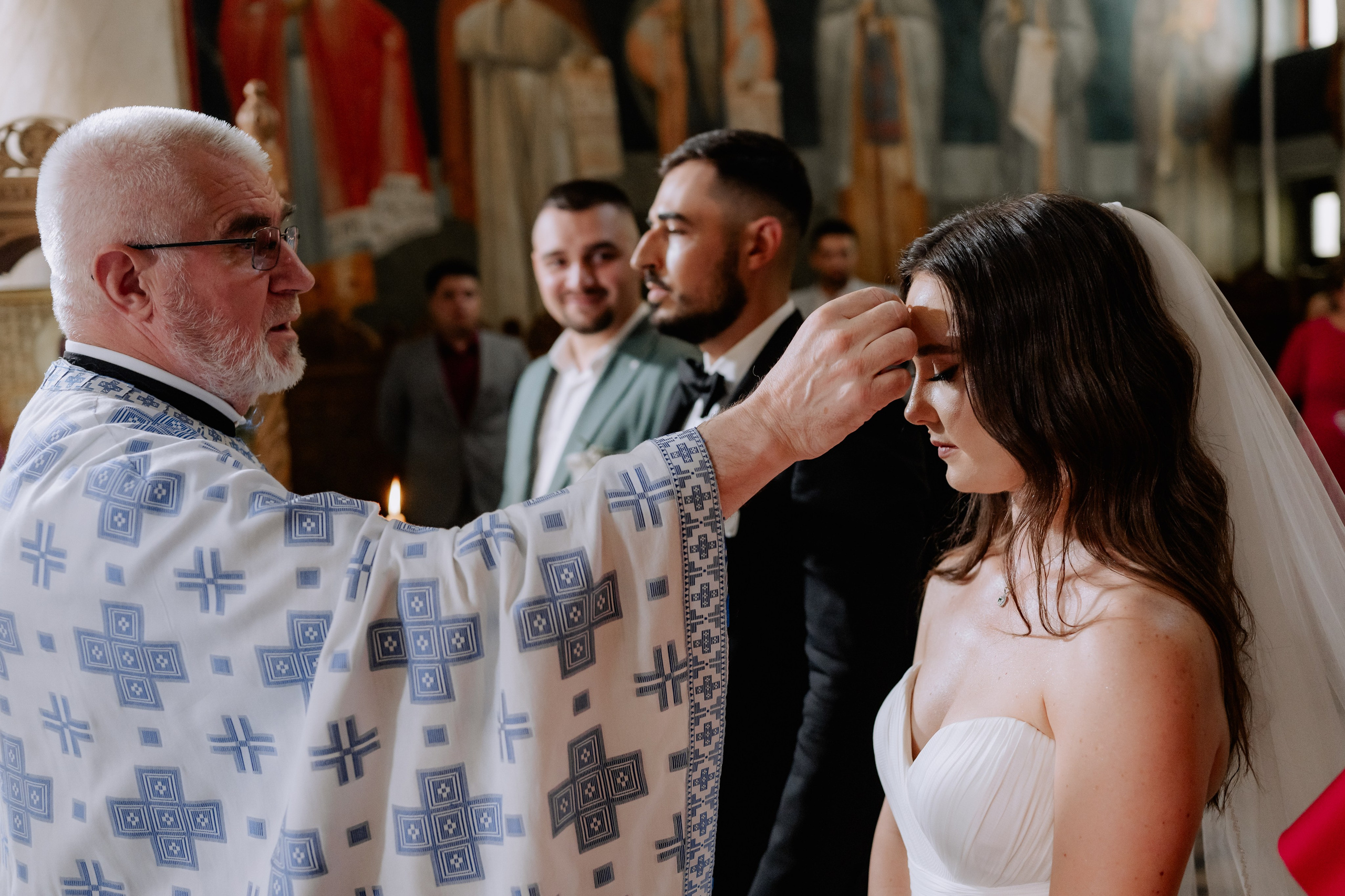 Cununie civila in aer liber , artificii de zi colorate , decor nunta , nunta la Hotel Traian. Proud Vision Weddings | Wedding Photography & Film — Servicii profesionale Foto Video Nunta Iasi