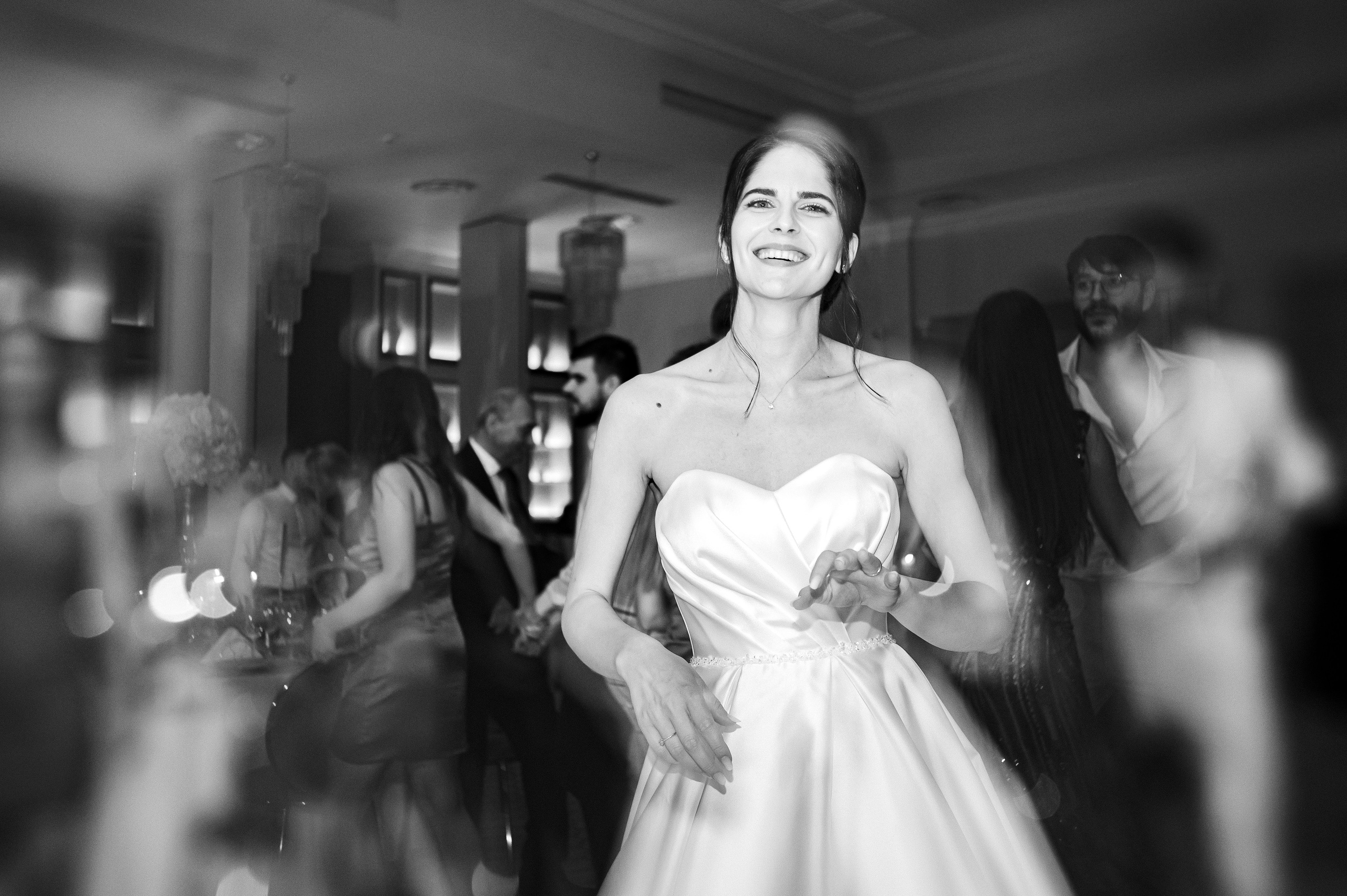 Madalina & Ovidiu. Mugurel Olteanu Fotograf