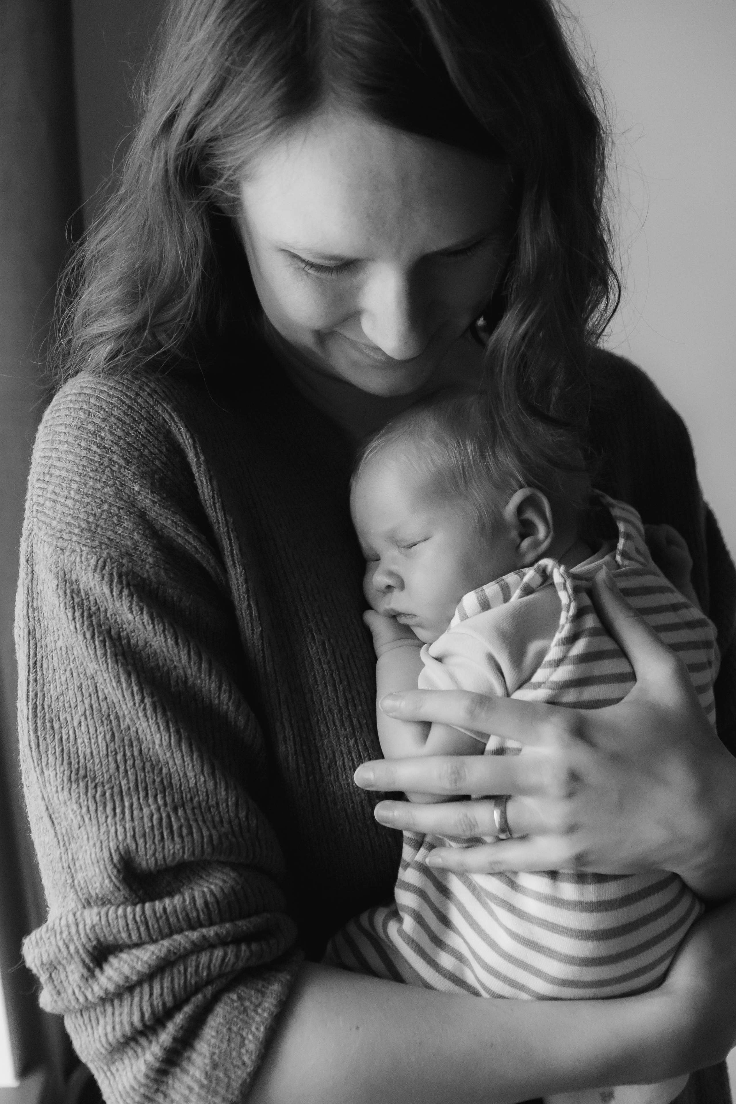 Babyfotoshooting Lindenberg Neugeborenenfotografie Allgäu Neugeborene Fotograf Bayern Babyfotograf Lindenberg Newborn Fotoshooting Allgäu Babyfotos Zuhause Lindenberg Neugeborene Fotoshooting Studio Bayern