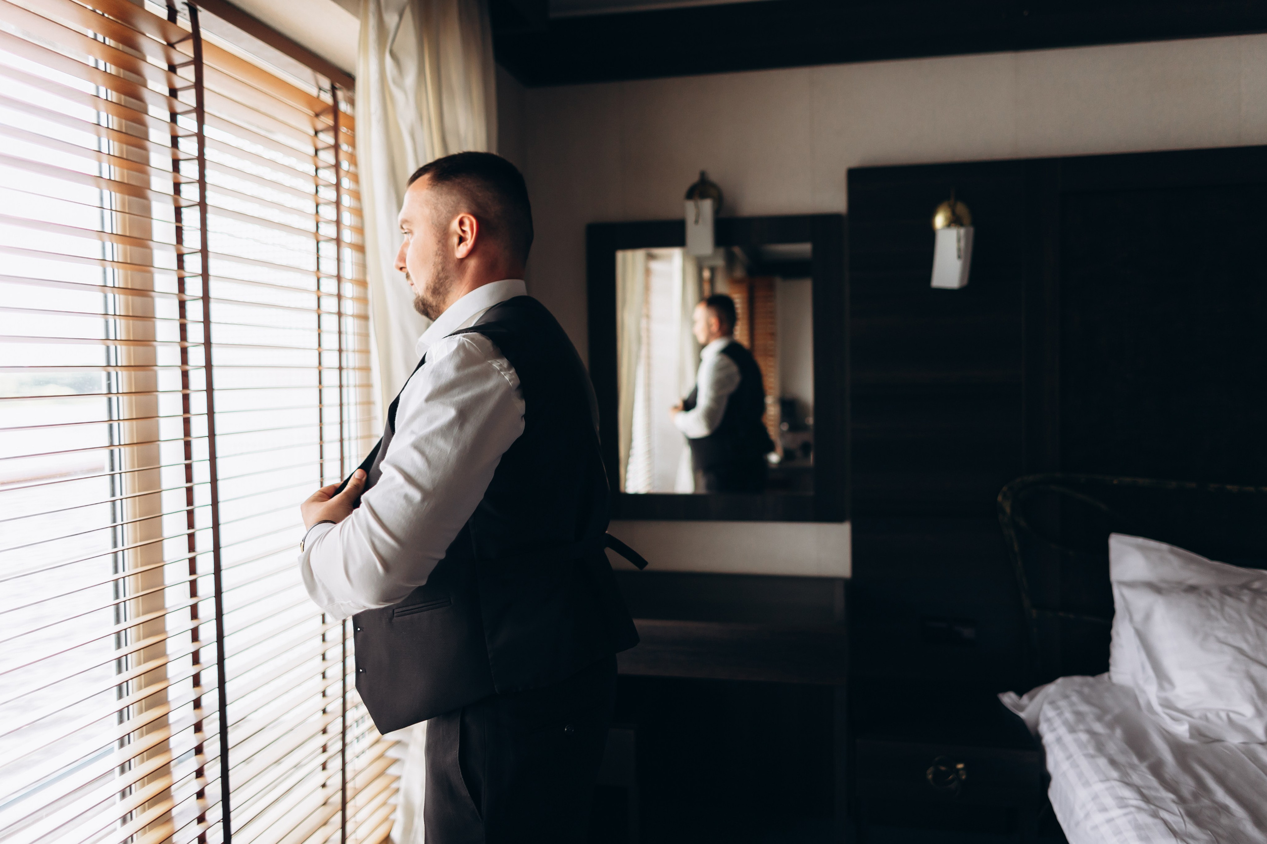 White Wedding. Wedding and Family Photograph