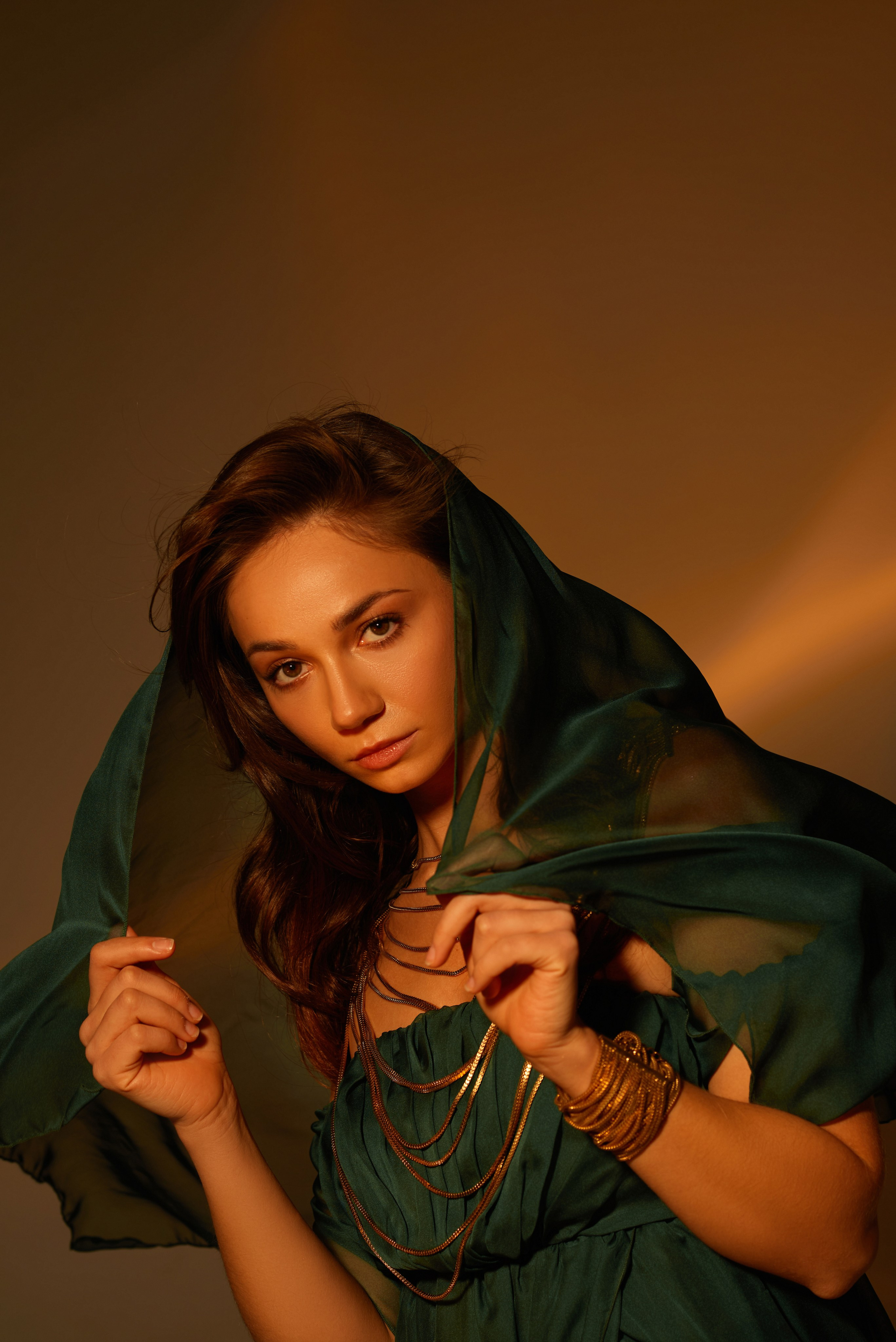 Kreatywna sesja zdjęciowa z skrzydłami i dymem dla Oriany | Fotografia artystyczna. Portrait & Fashion Photographer | Сannes, Paris, Monaco, Dubai, Kyiv — - Alisa Postnykova