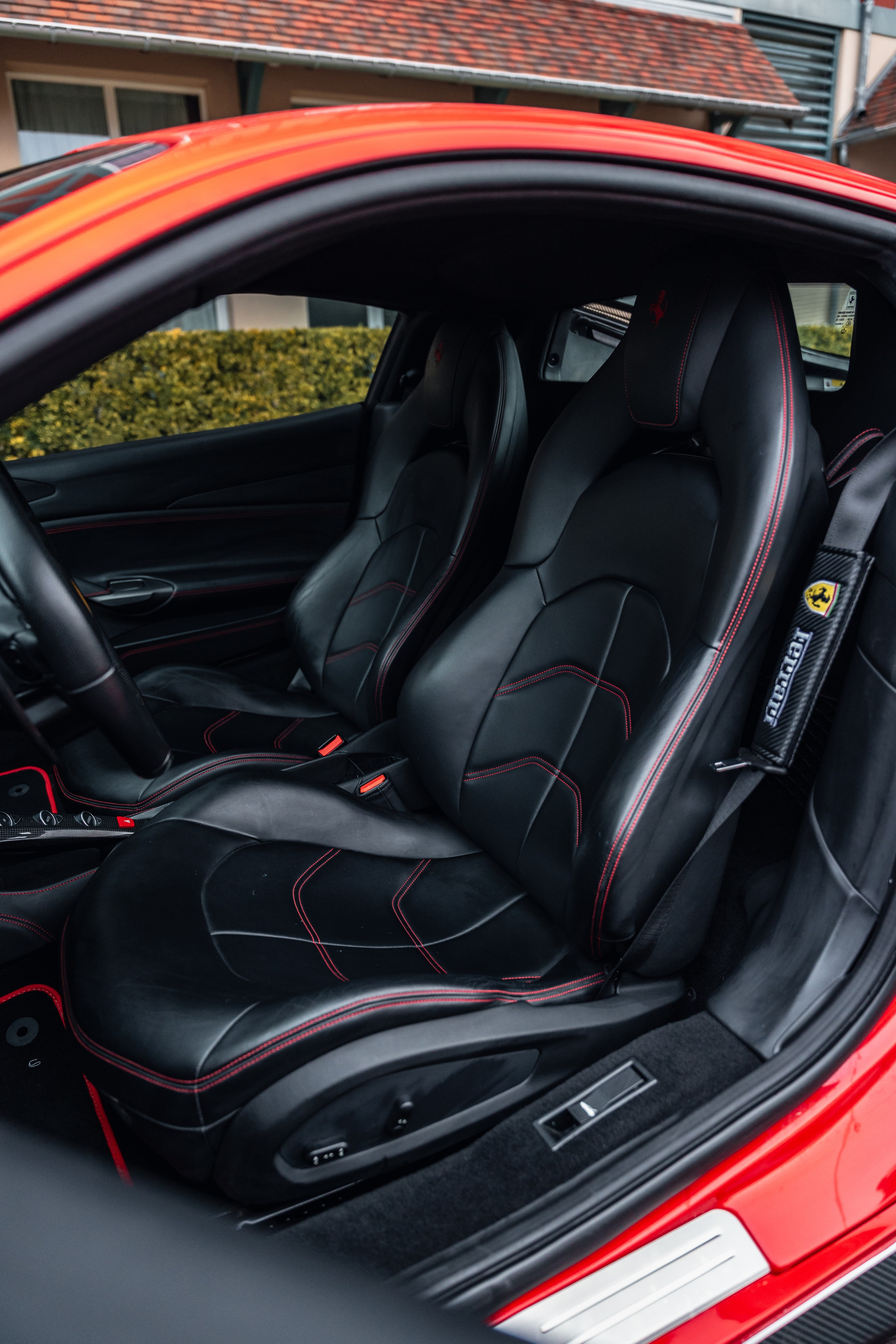 Ferrari 488 GTB. Photographe de voitures à Paris — Vitalii Motruk