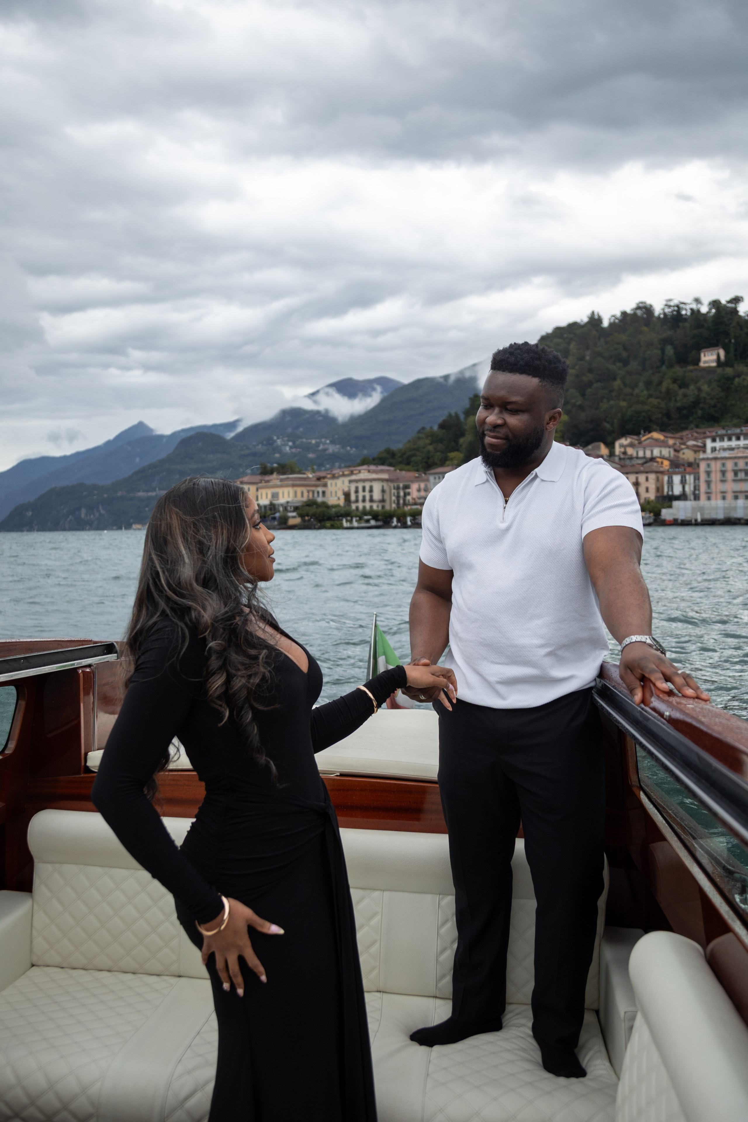 Varenna boat tour. Photographer in Milan |Mila Pro Photo