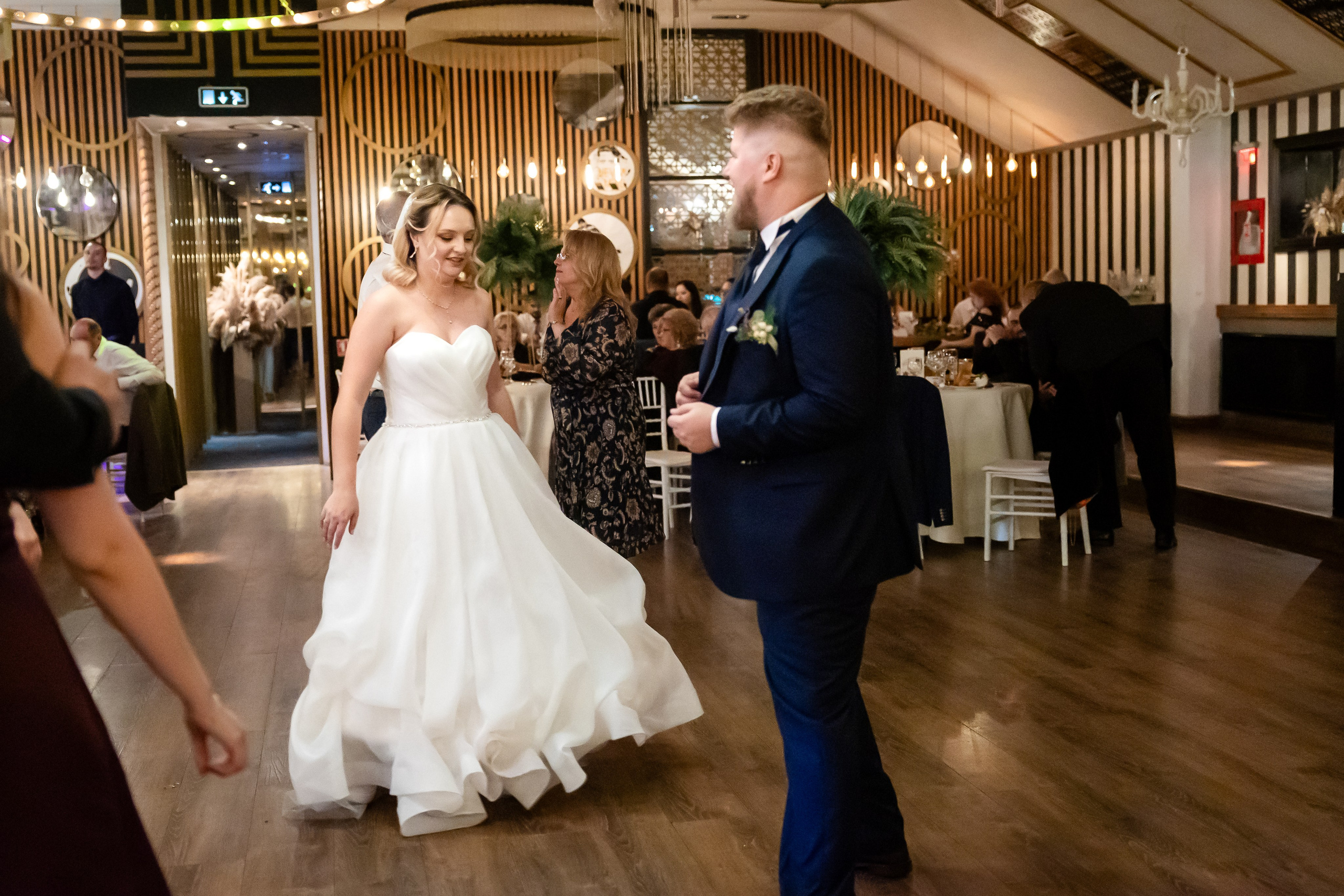 Nunta Velveto Pool. MDimaFotoStudio. Fotograf de nuntă, evenimente private și de familie