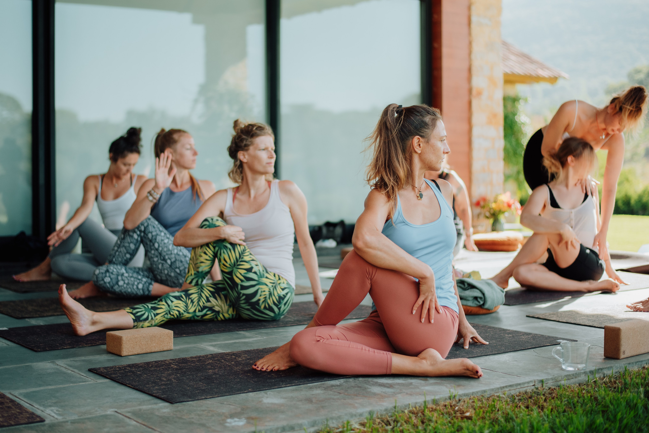 YOGA RETREAT PORTUGAL. Lifestyle, wedding and family photographer