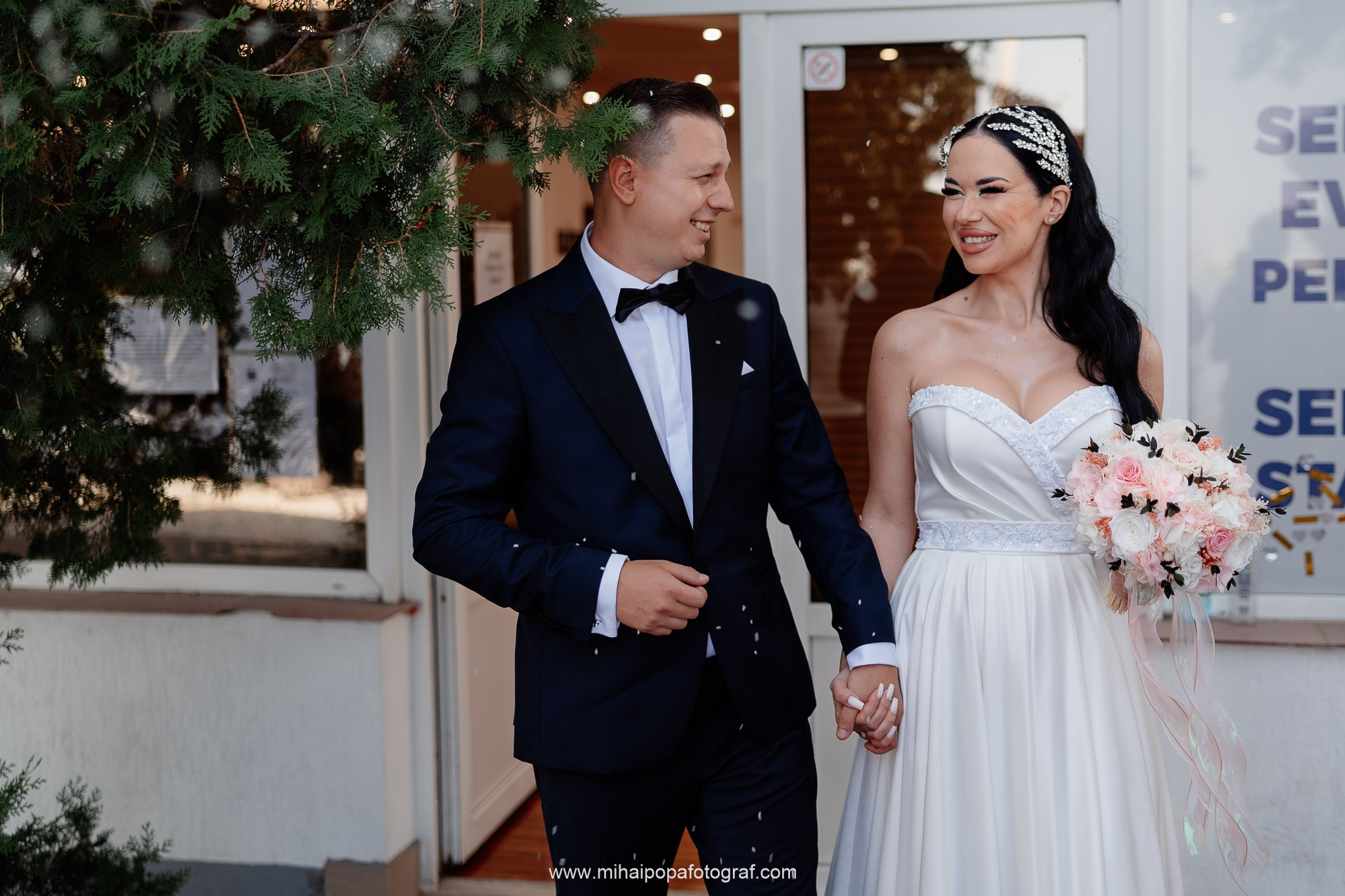 Fotograf Cununie Civilă în București - Mihai Popa Fotograf. Fotograf Nuntă & Botez București - Mihai Popa | Dincolo de oameni, imortalizez emoții!