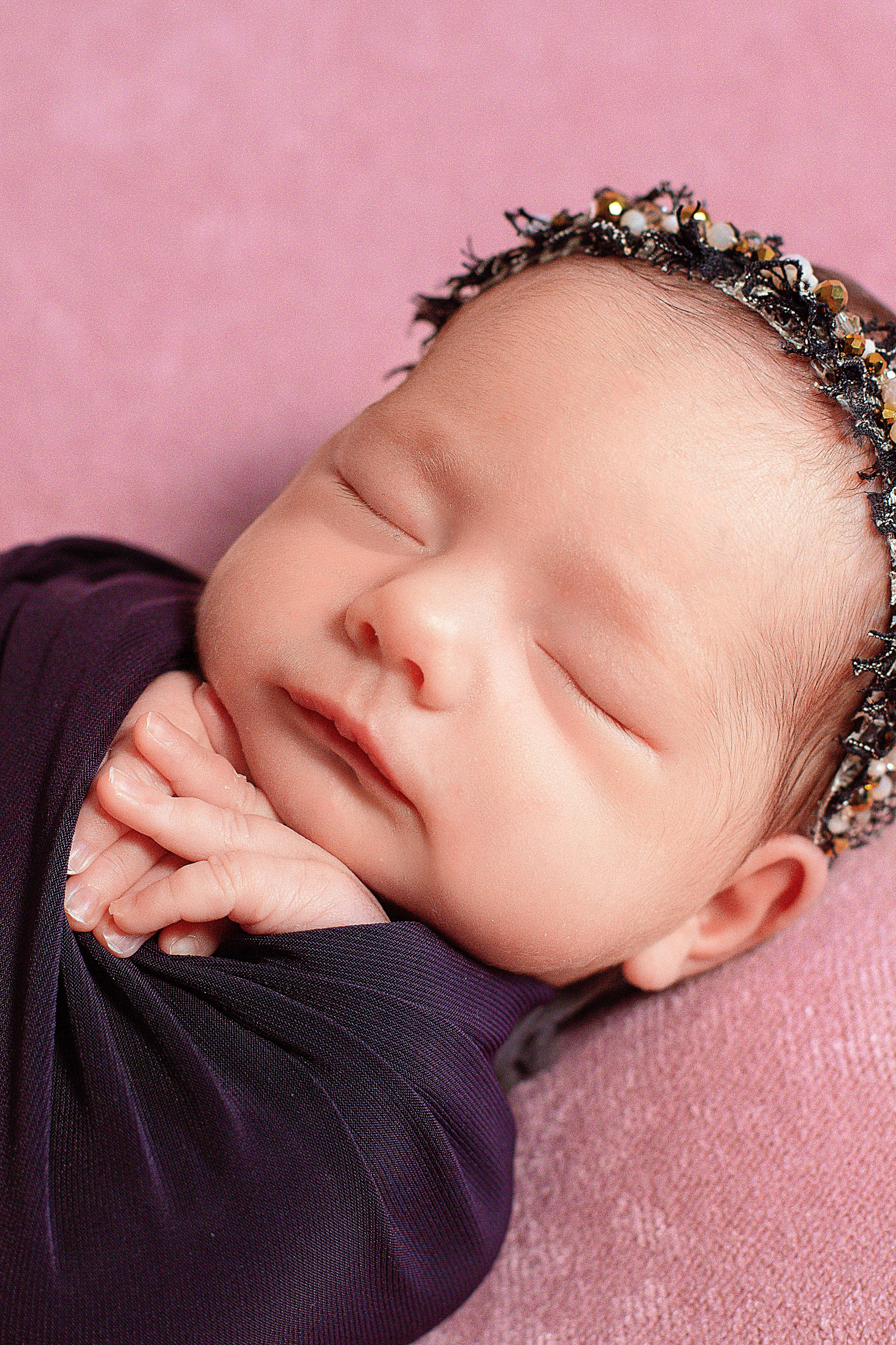 Newborn классическая. Детский и семейный фотограф в г. Бельцы