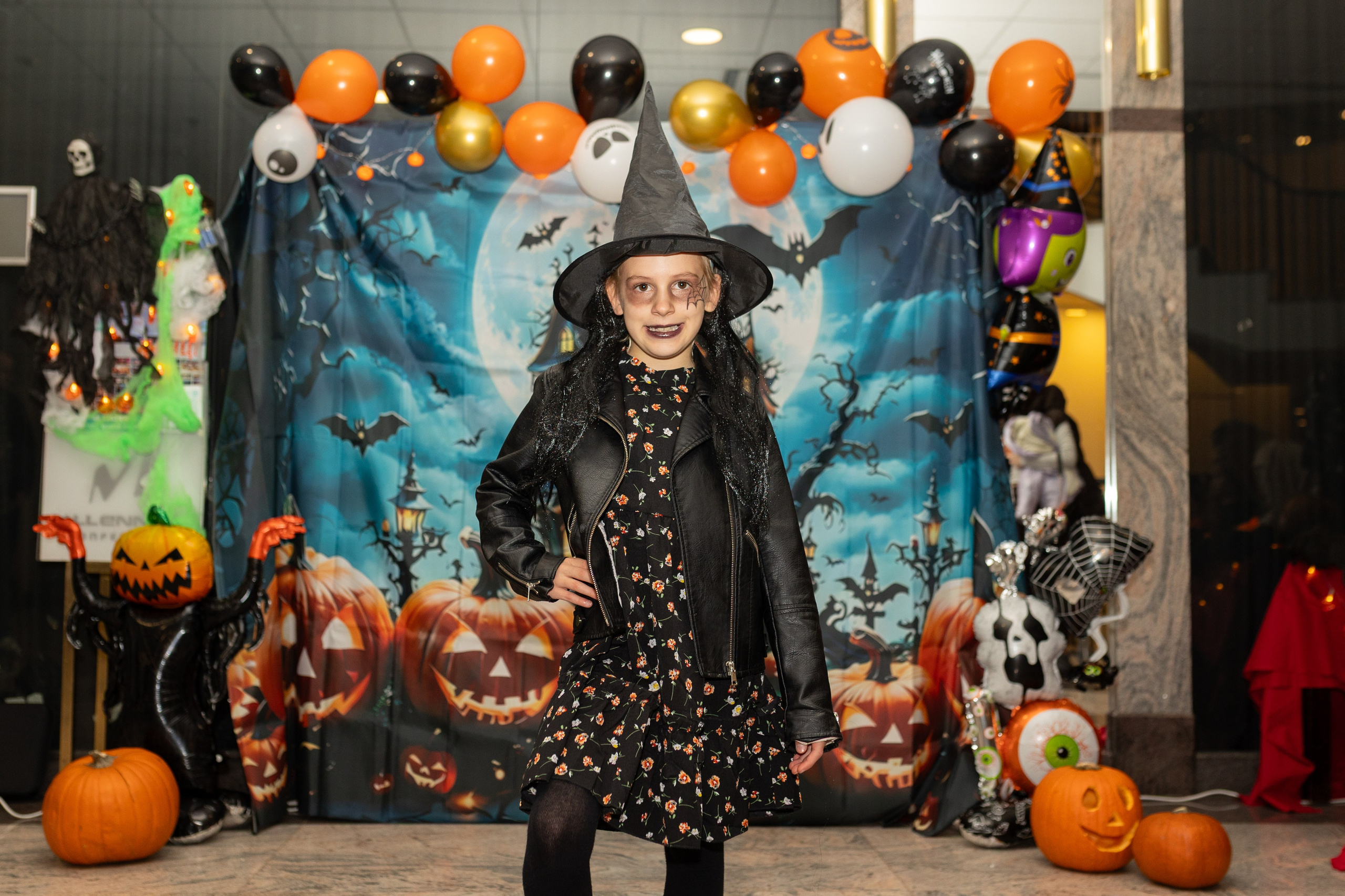Leo dance studio Helloween 2025. Семейный и детский фотограф в Варшаве Мила Бобровская