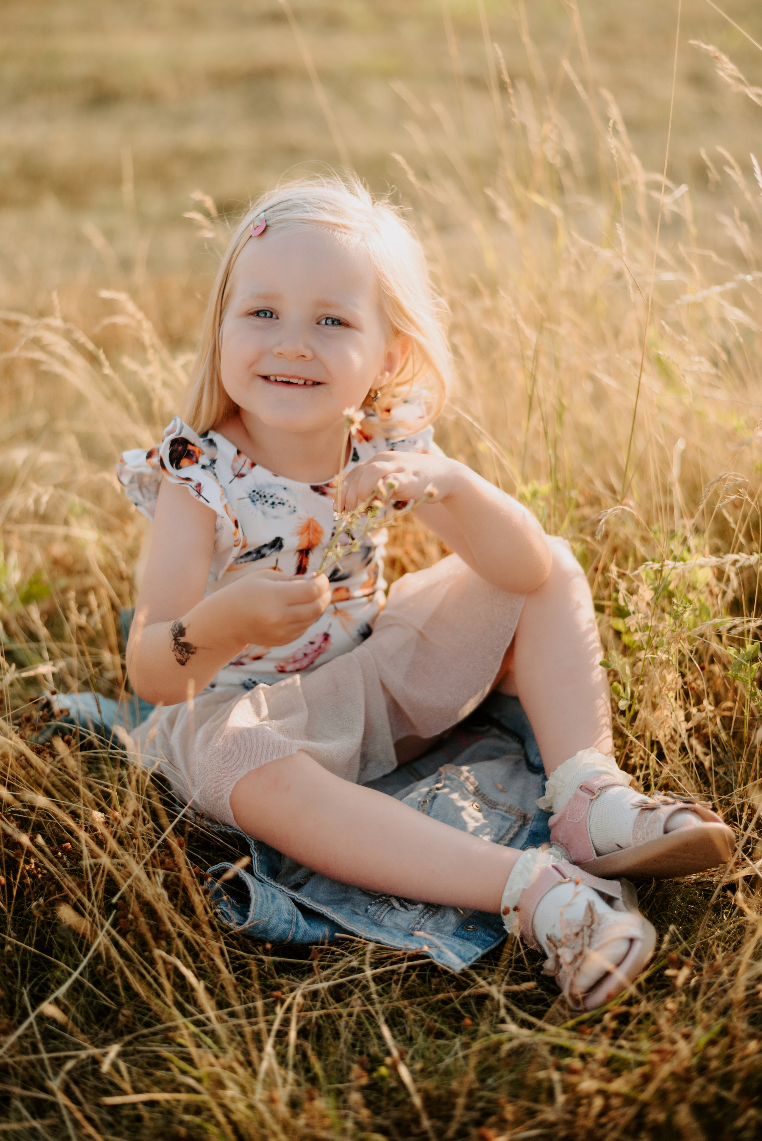 Lucka and family. Lifestyle, wedding and family photographer