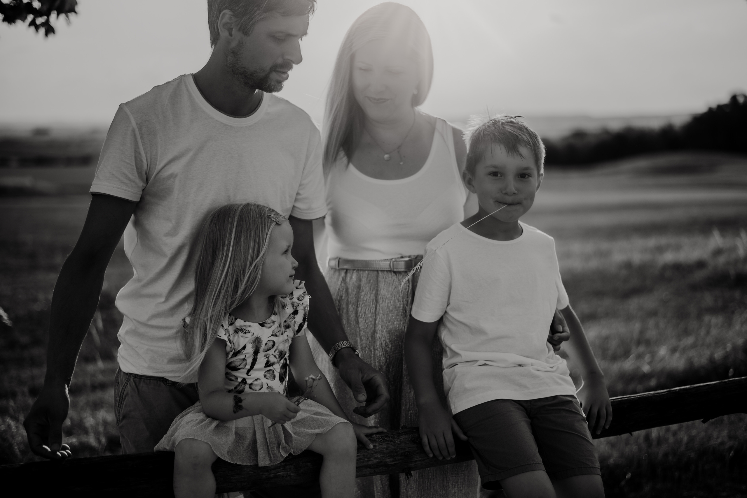 Lucka and family. Lifestyle, wedding and family photographer