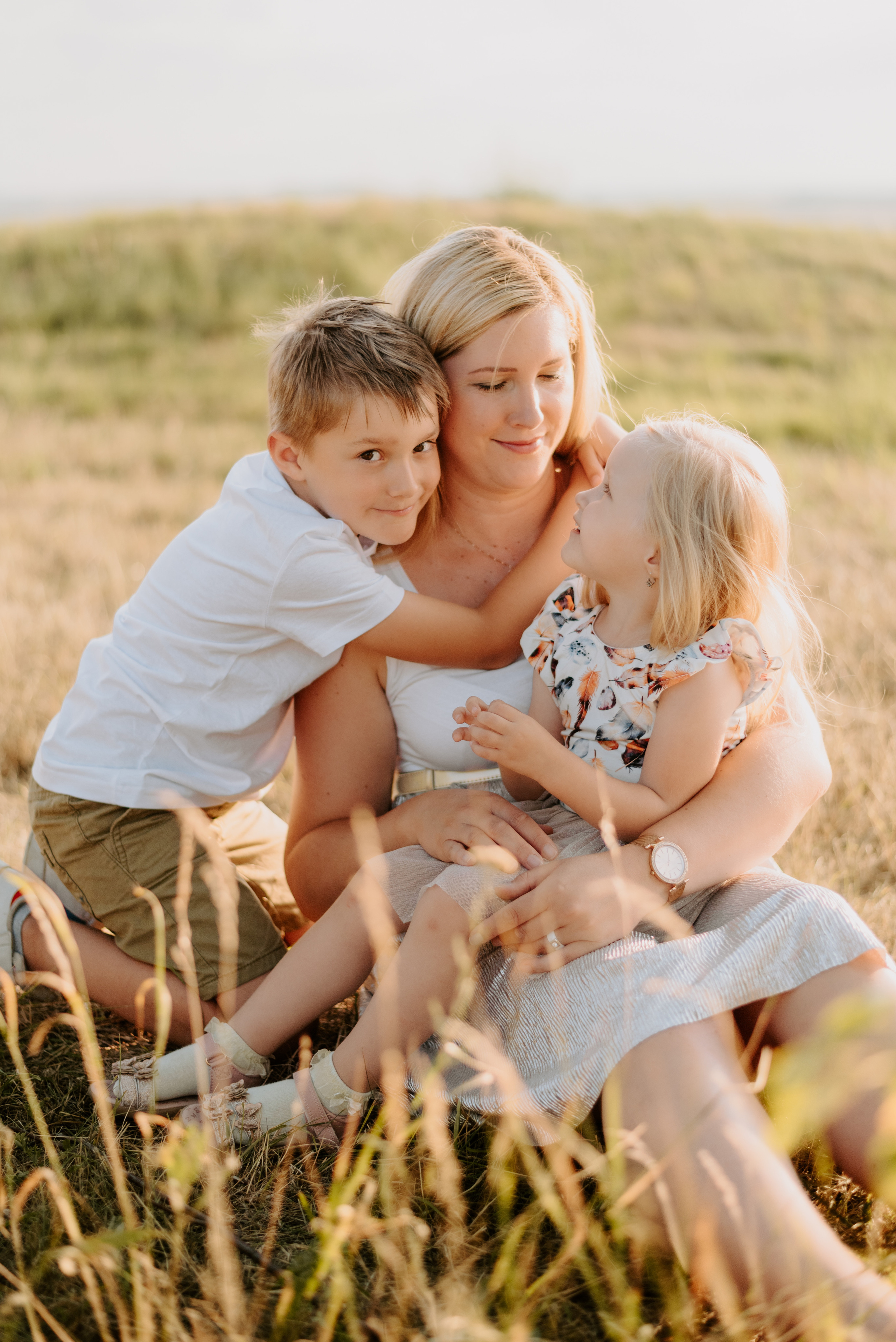 Lucka and family. Lifestyle, wedding and family photographer