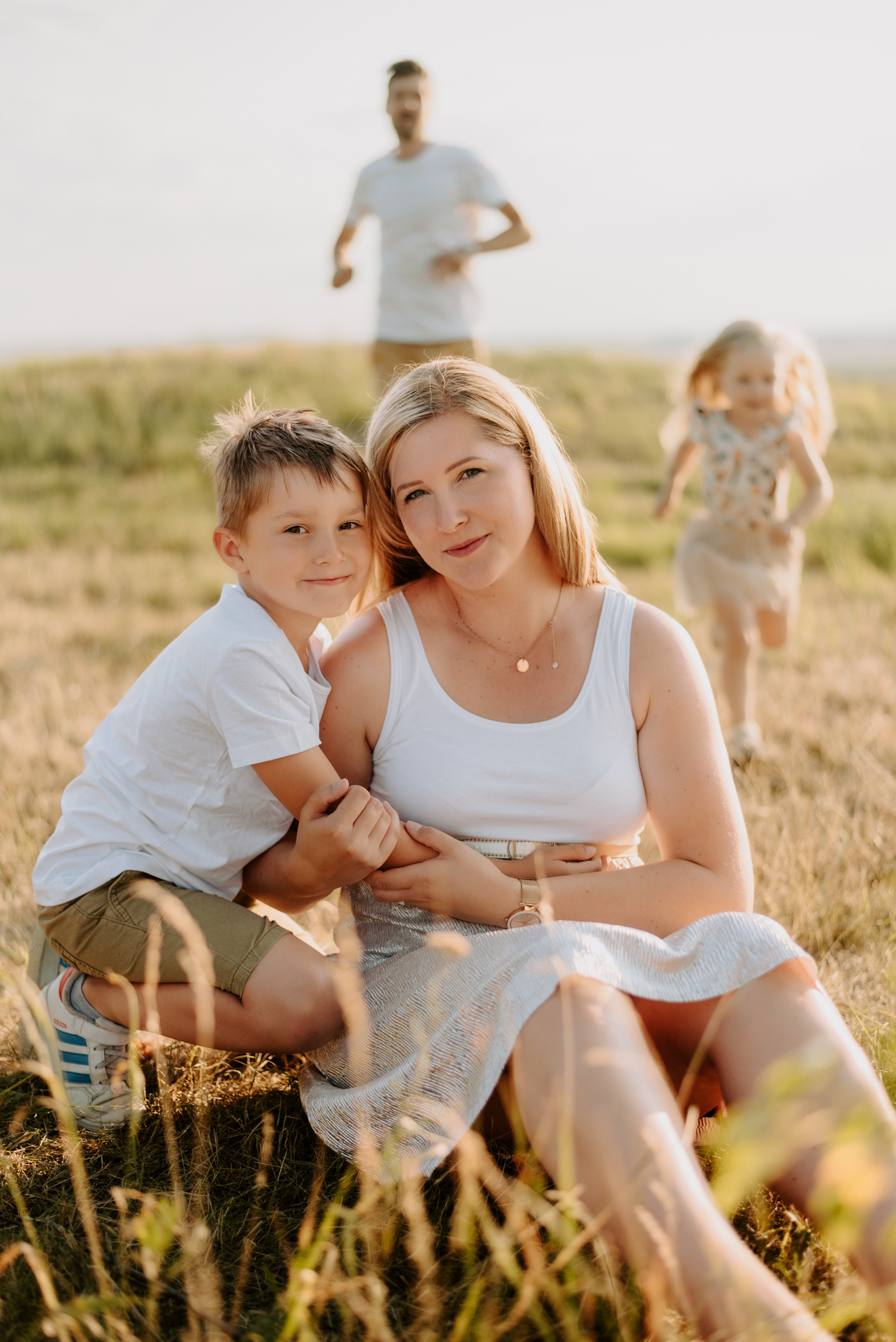 Lucka and family. Lifestyle, wedding and family photographer