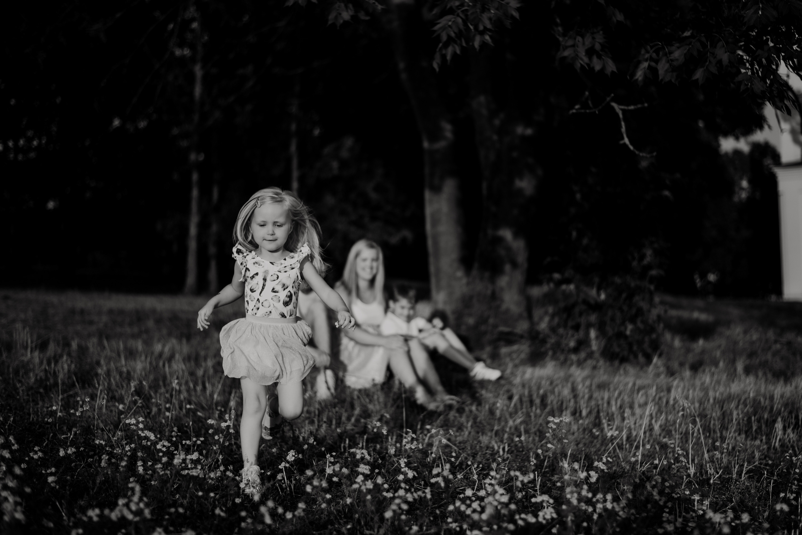 Lucka and family. Lifestyle, wedding and family photographer