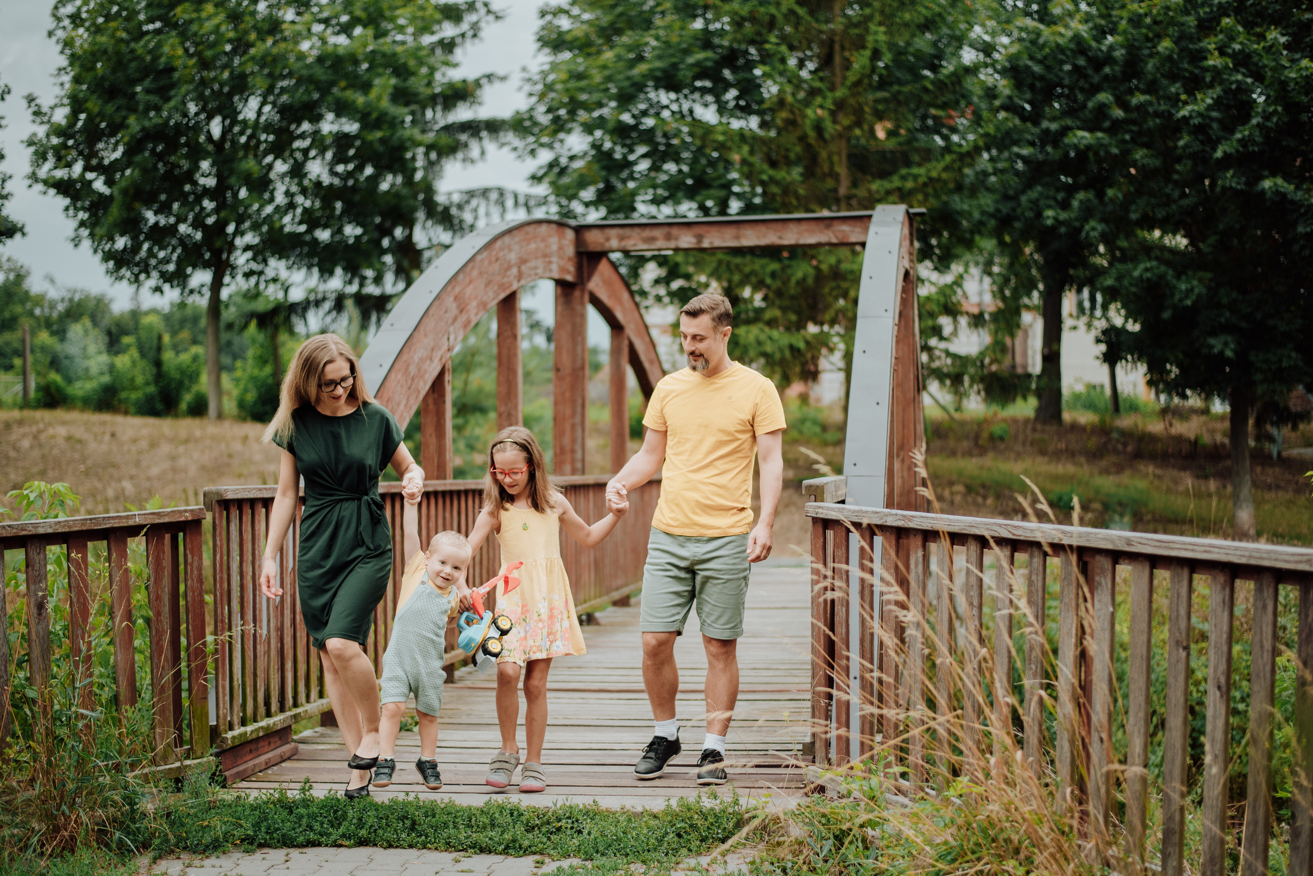 Hanka and family. Lifestyle, wedding and family photographer