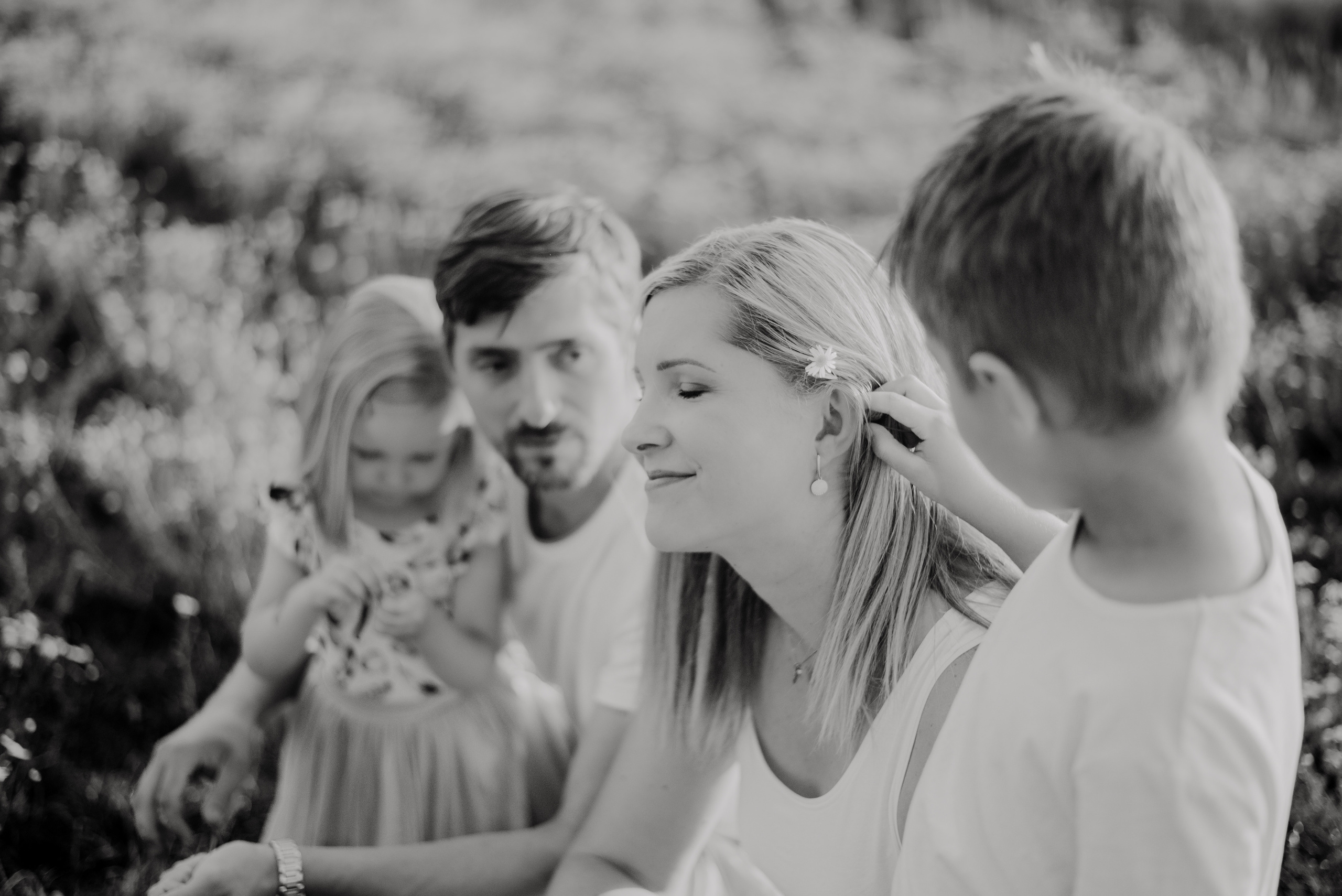 Lucka and family. Lifestyle, wedding and family photographer