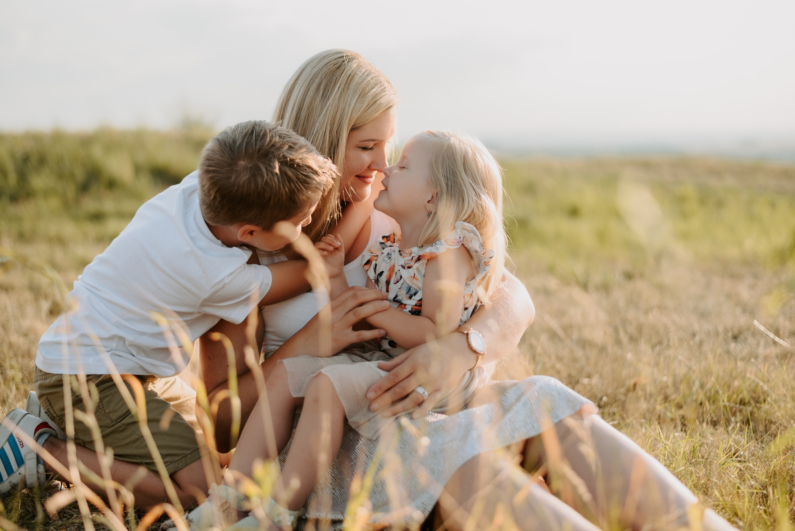 Lucka and family. Lifestyle, wedding and family photographer