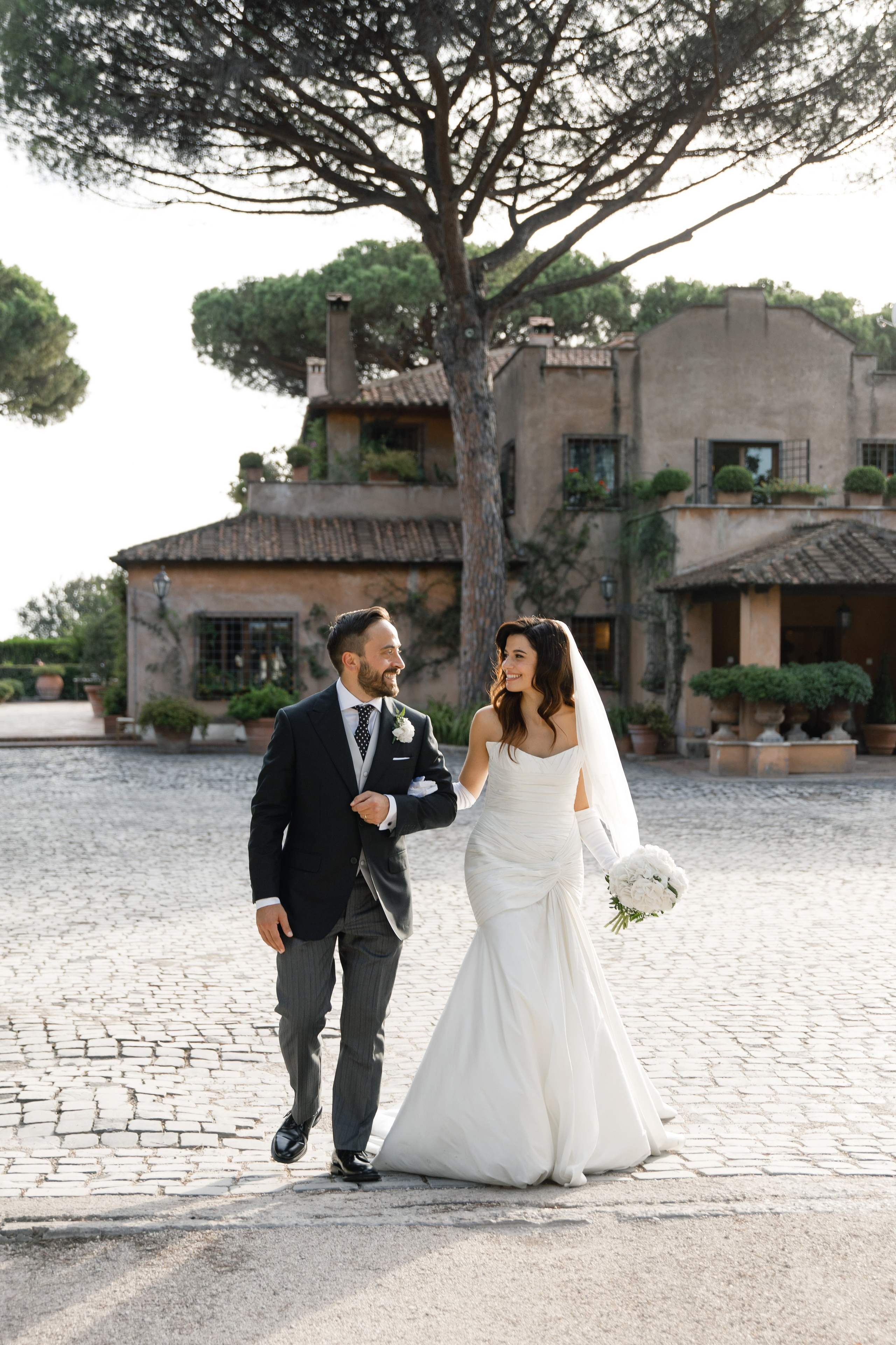 Wedding photographer Italy Rome, Tuscany, Lake Como, Sicily, Puglia. Wedding Photographer Rome Tuscany Como Sicily Puglia Amalfy Italy- Oksana Savenchuk