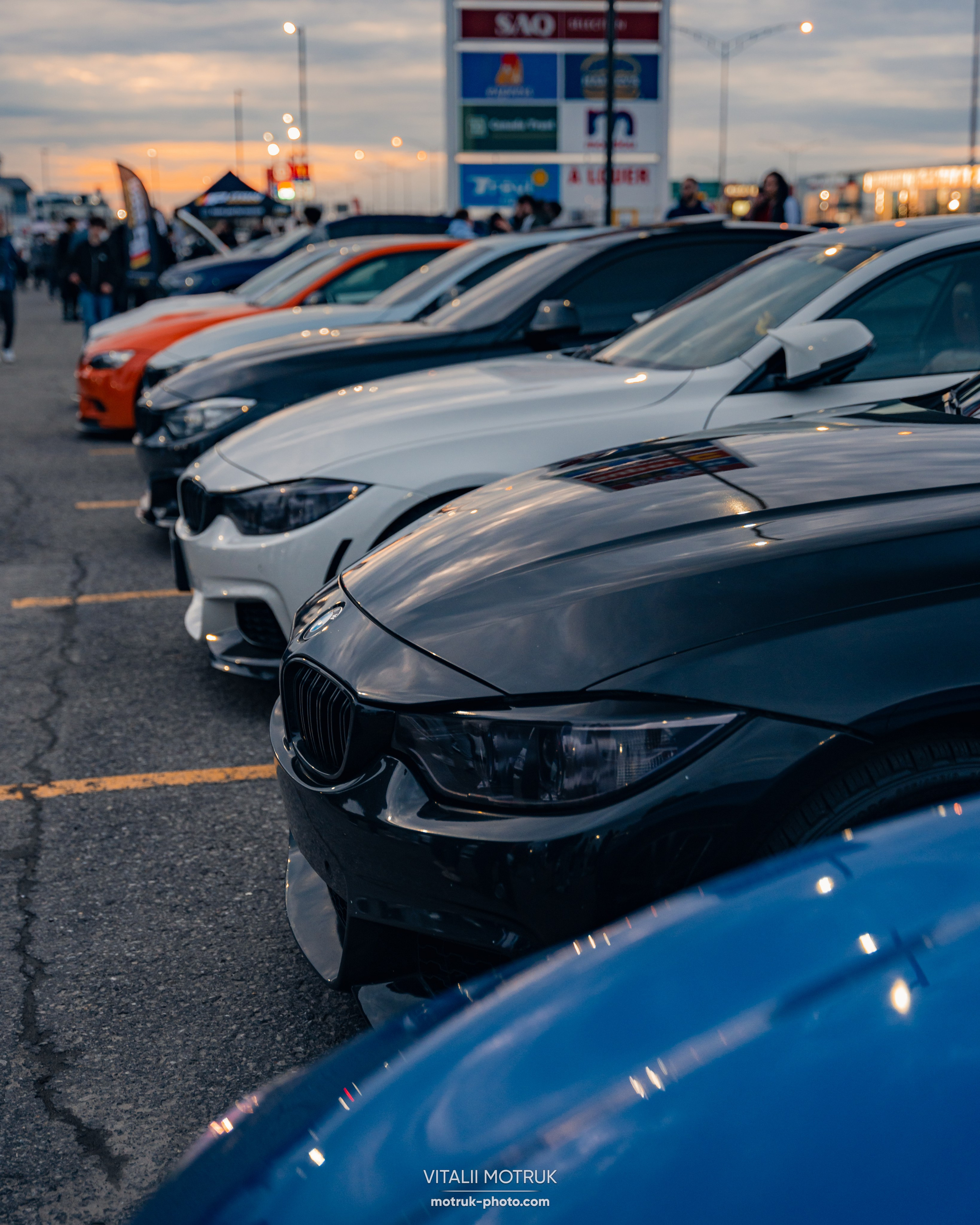 Car meet: 514 bimmers. Photographe de voitures à Paris — Vitalii Motruk