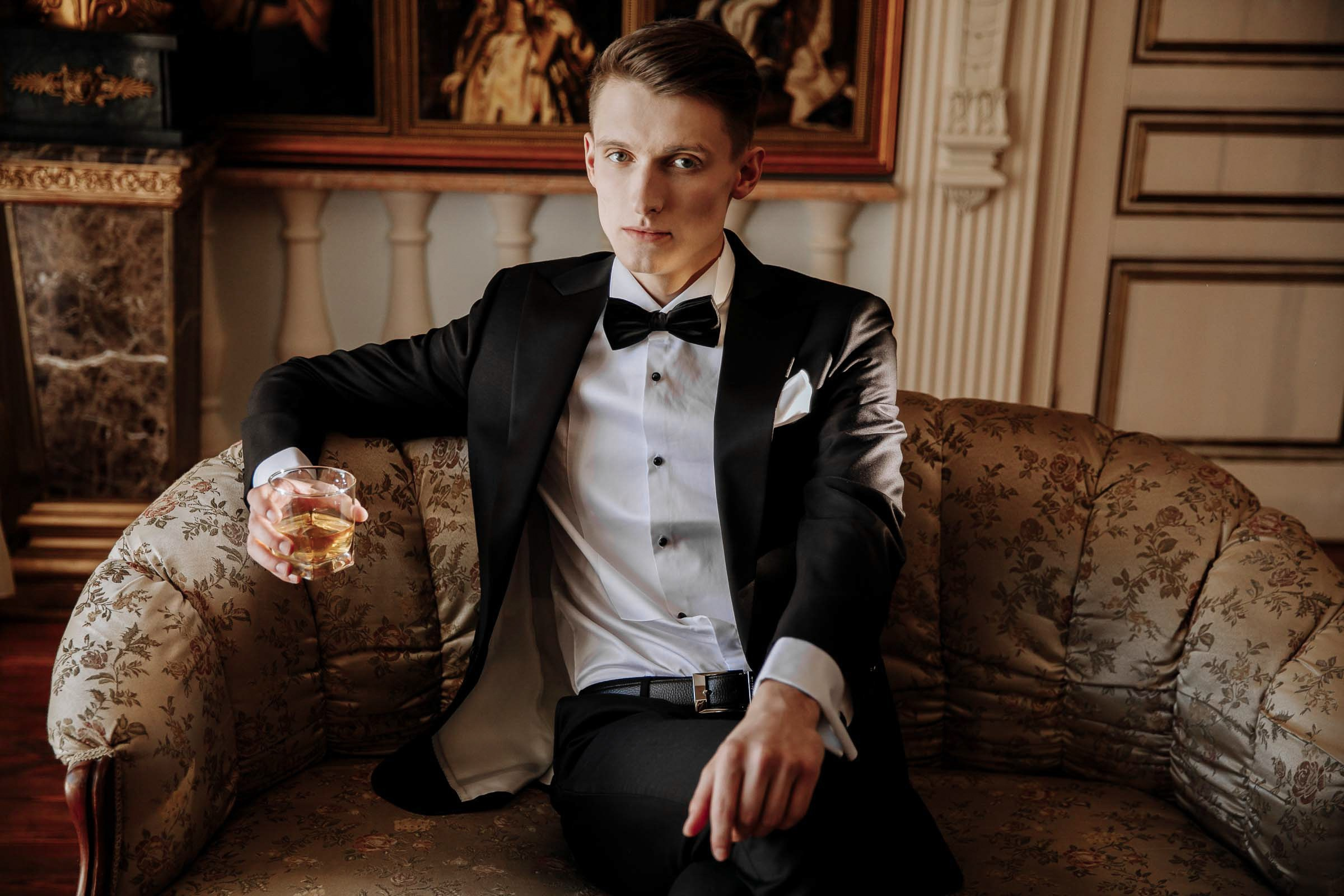 Groom’s morning portrait, by Tanya Bodgan, Bude, Cornwall wedding photography.