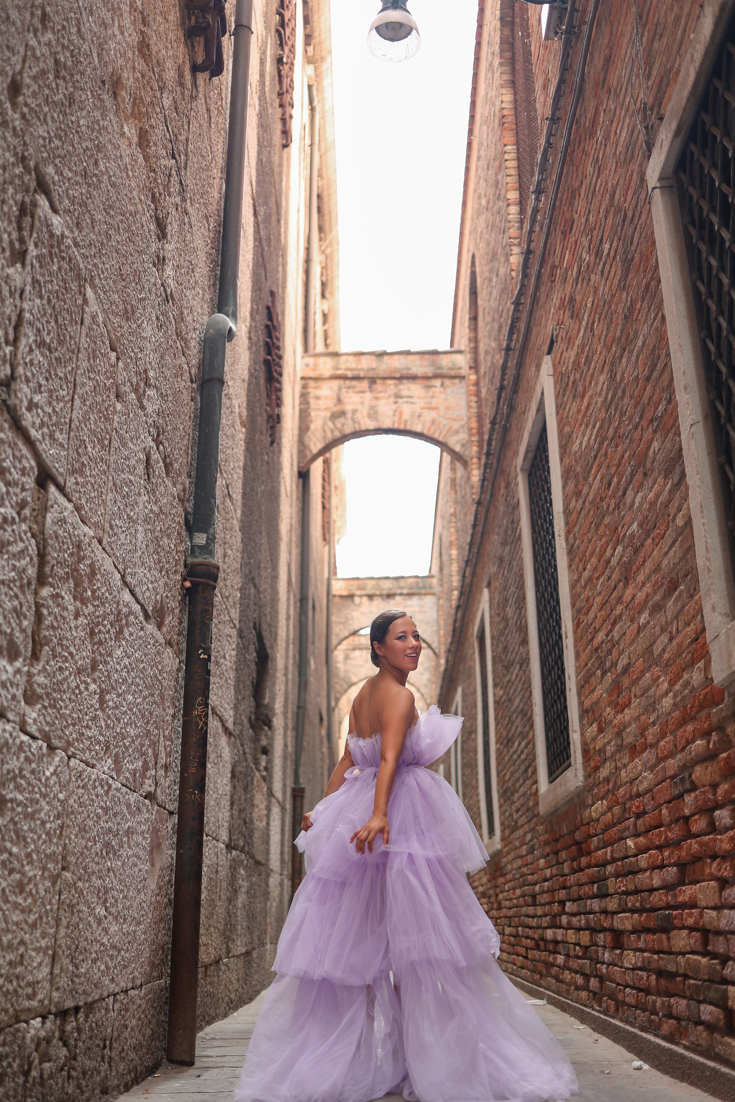 Rent dress in Venice. Photographer in Venice, Viktoria Antonova