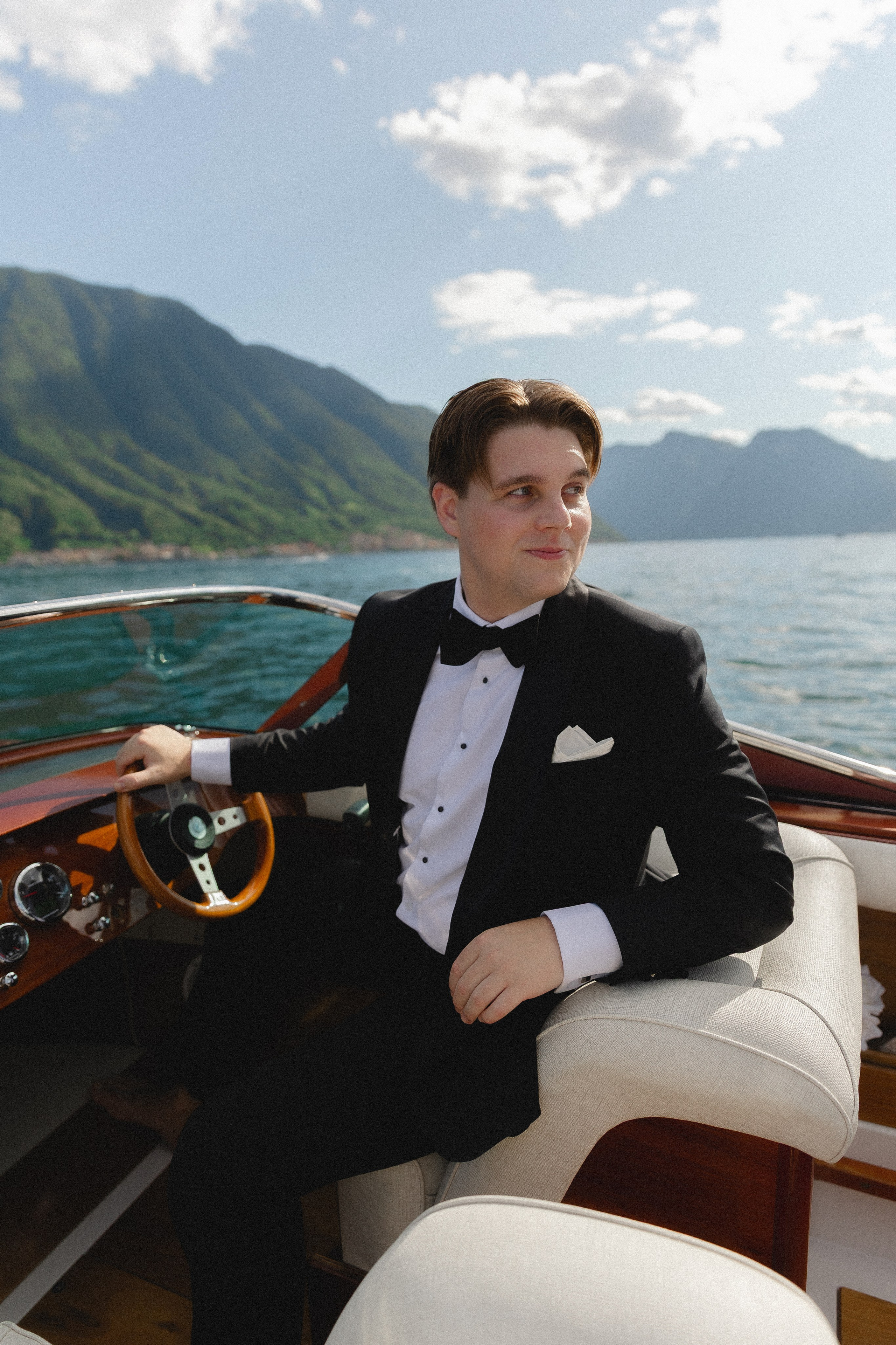 Lily & Zach, Villa del Balbianello. Photographer in Italy Anna Linnik
