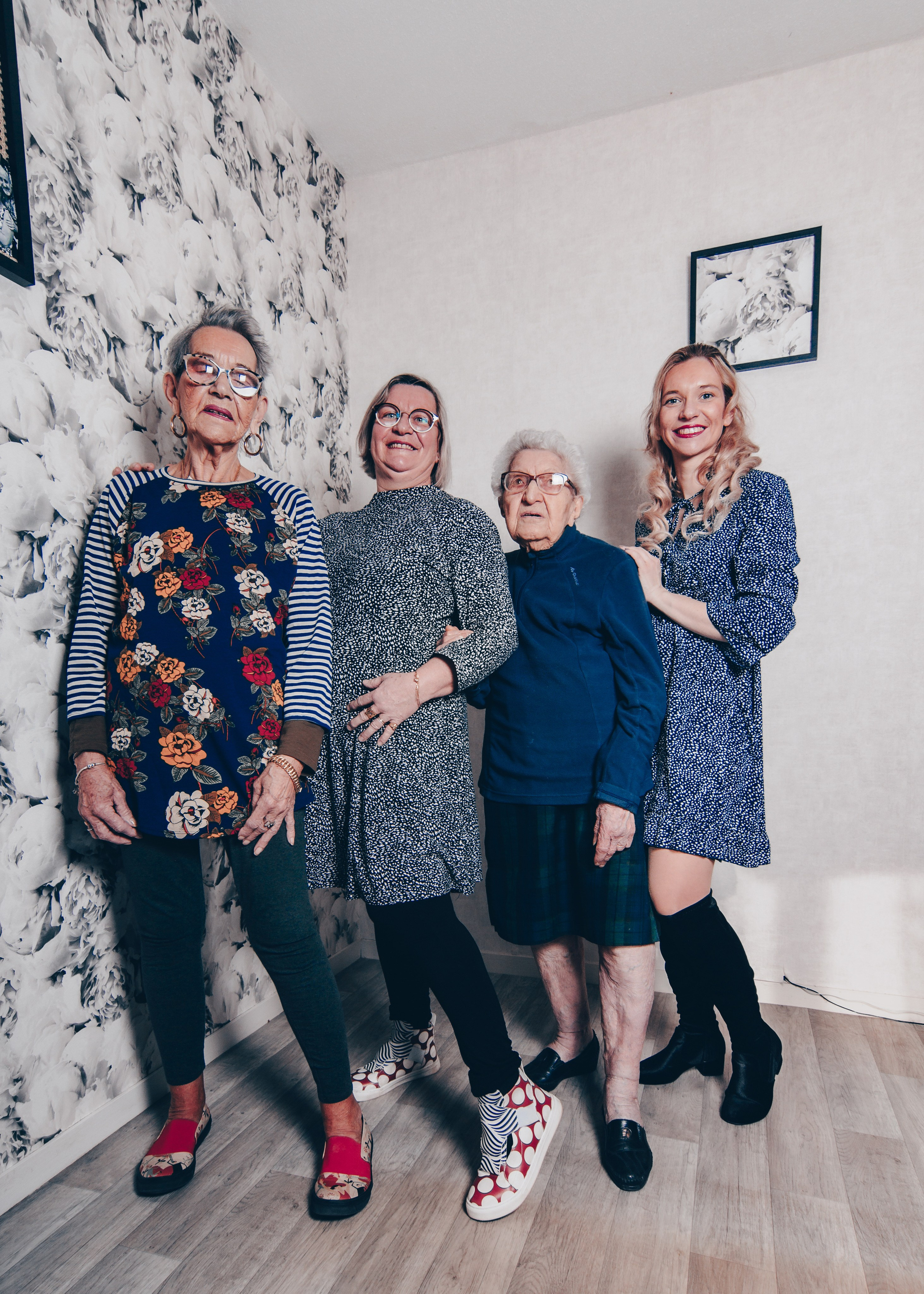 Portrait de famille. Studio photo « Partage ton bonheur » – Photographe famille près de Châtellerault, Poitiers et Tours