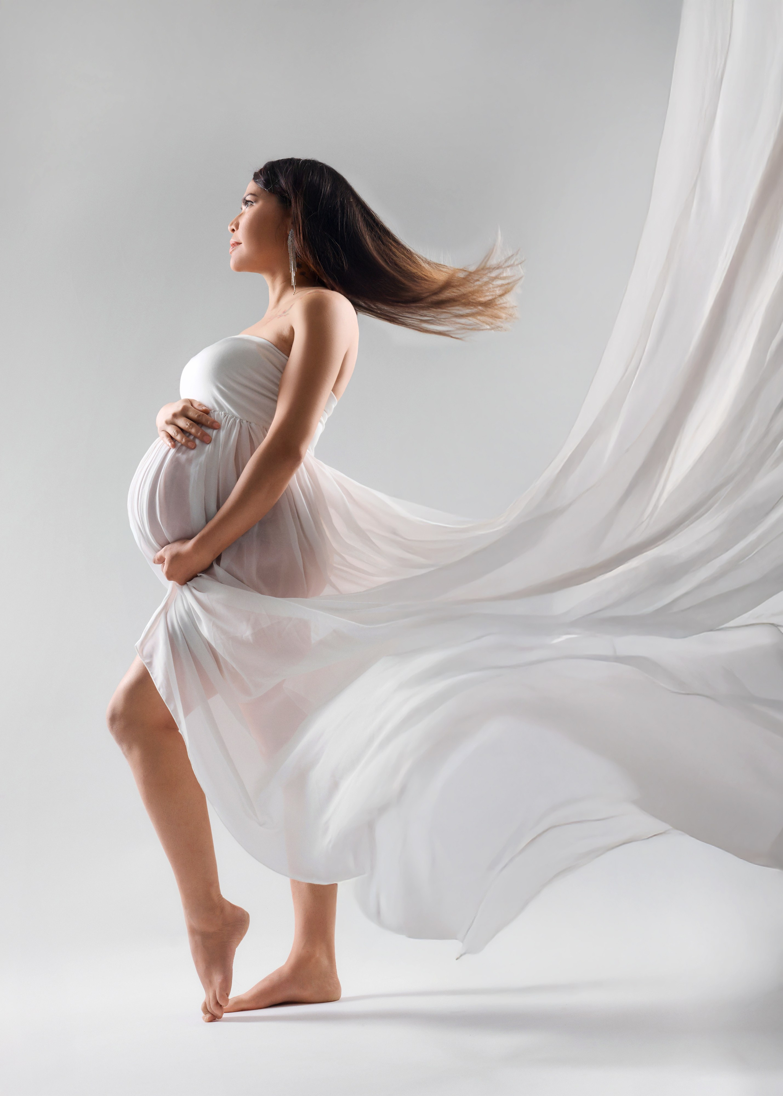 Pregnancy. Triple-A photo studio