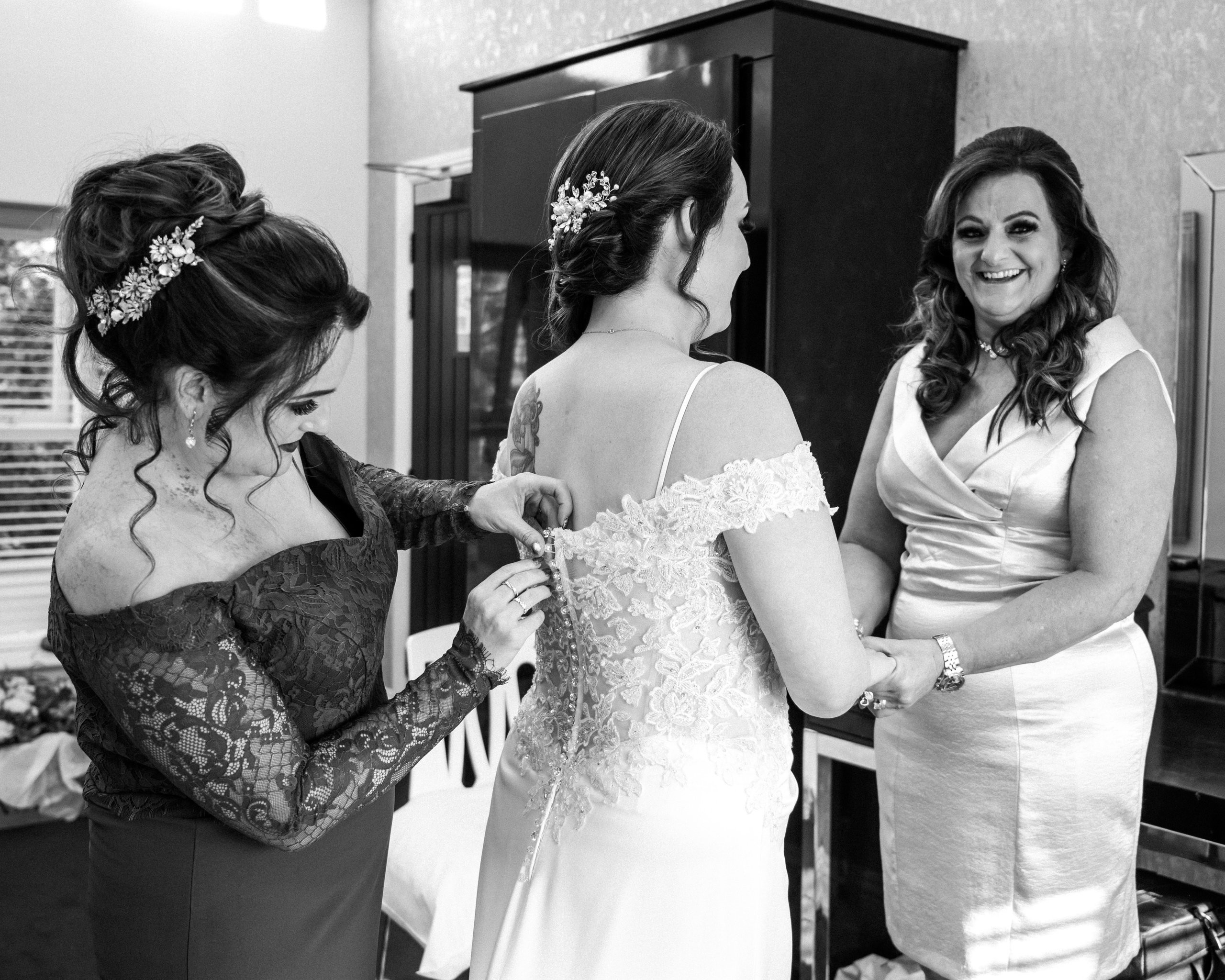 Intimate Aston Hall elopement captured by local wedding photographer