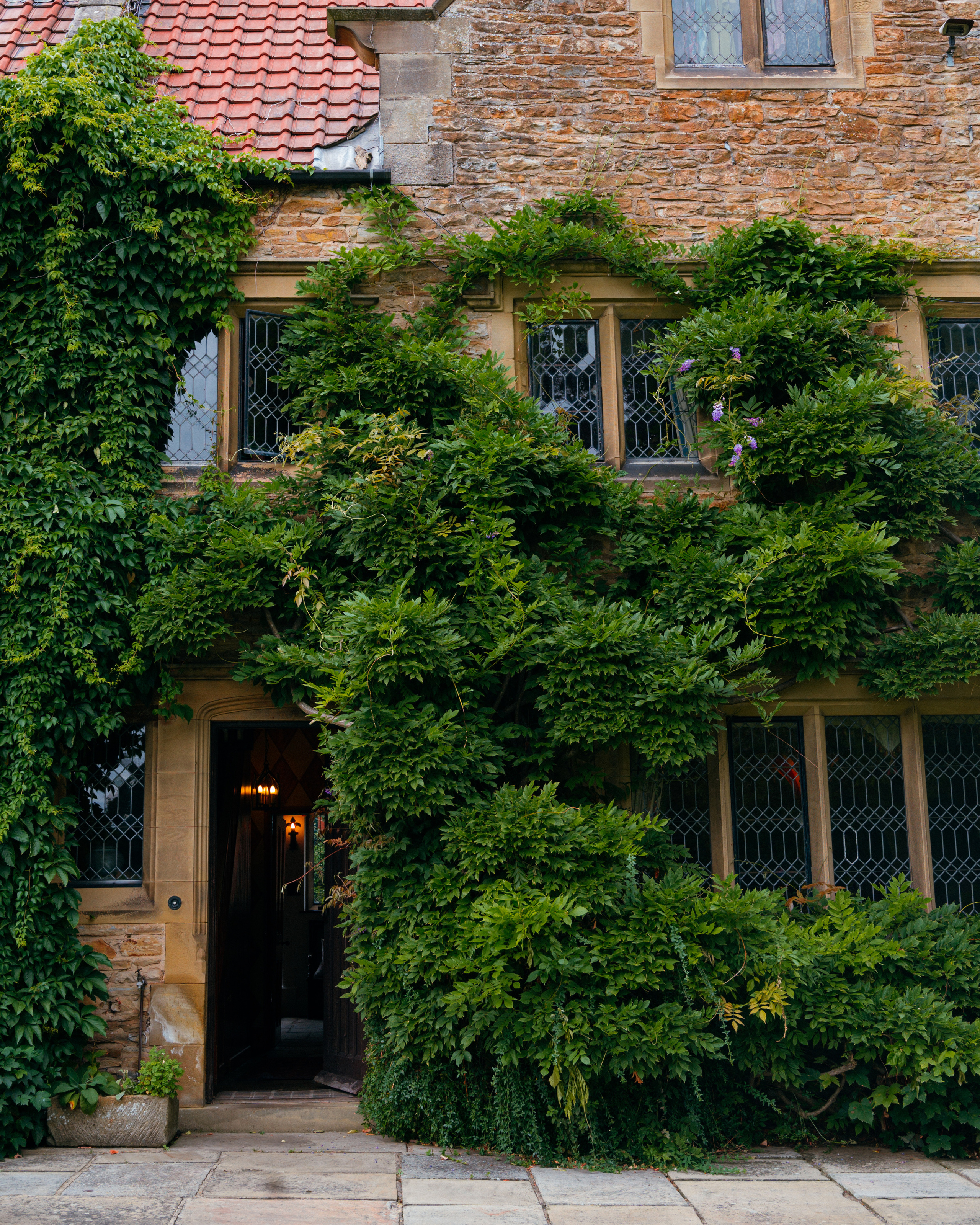 Elegant Crayke Manor Wedding | Yorkshire Real Wedding. Rapley Photography | West Yorkshire Wedding & Portrait Photographer