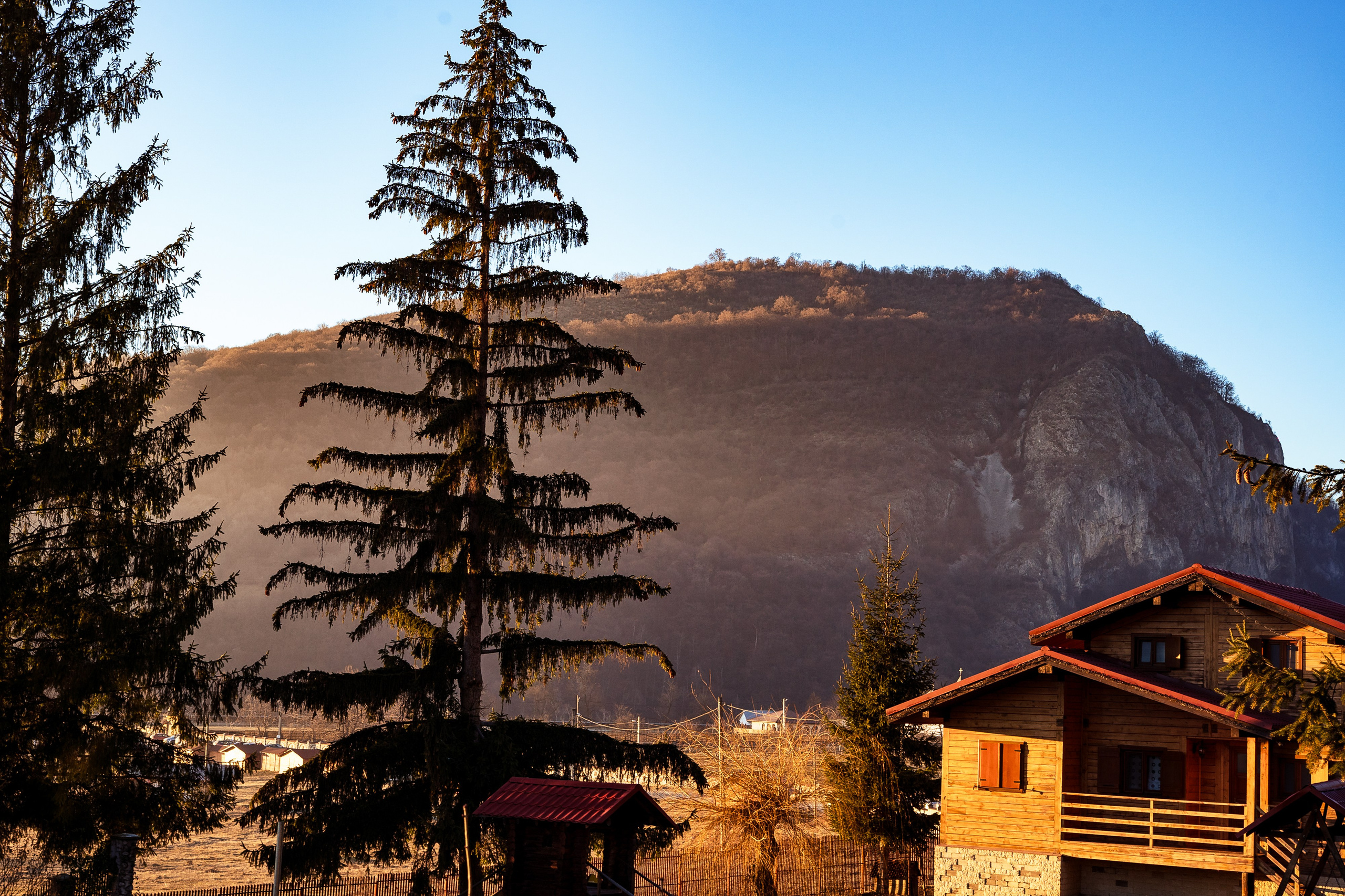 Descoperă Pensiunea Cheile-Oltetului prin Lentila mea
