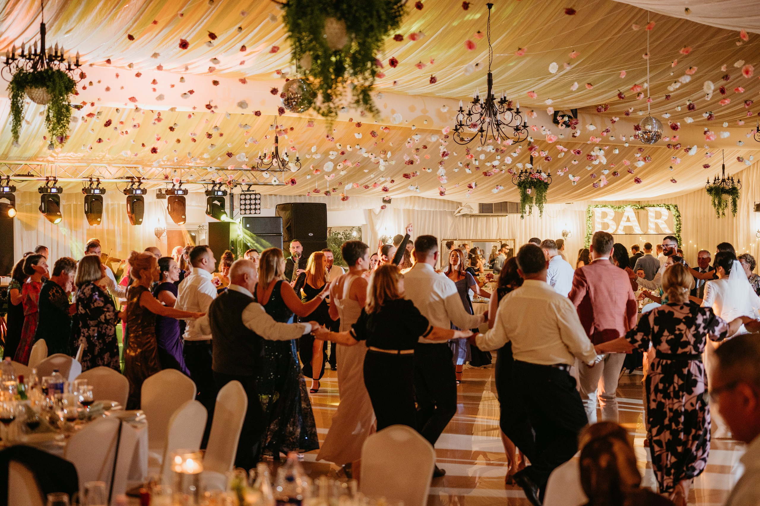 Adina și Ciprian. Valentin Melen - fotograf de nunta 🤍