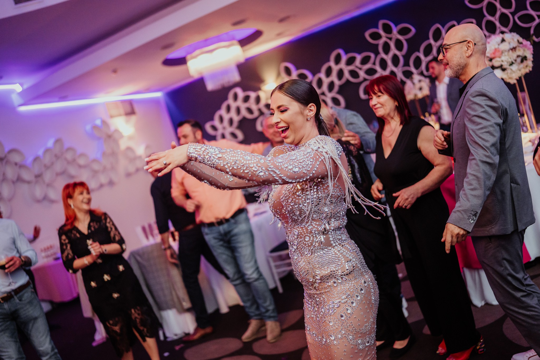 Fotografii de Botez Pline de Emoție pentru Sasha și Familie