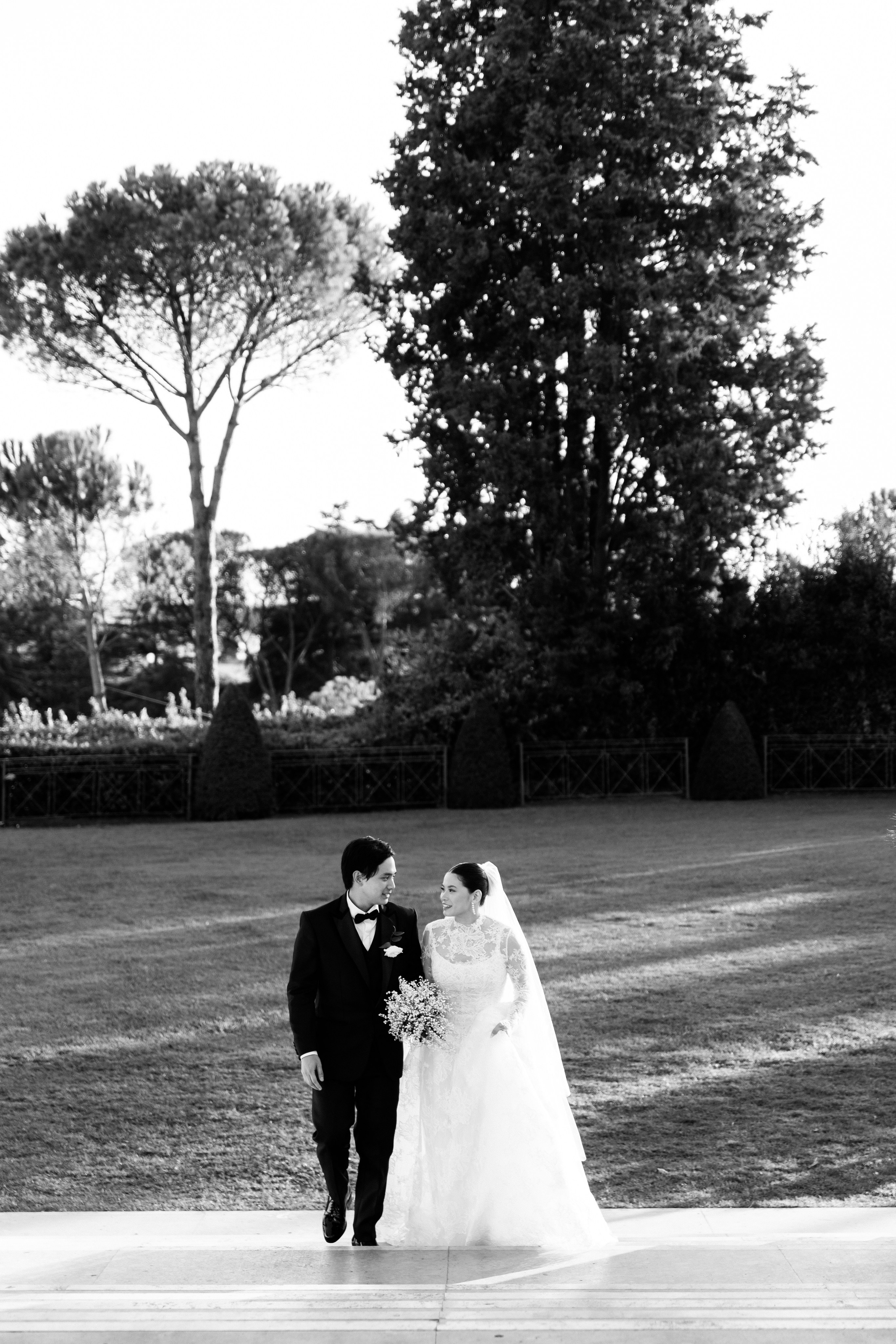 Wedding photographer Italy Rome, Tuscany, Lake Como, Sicily, Puglia. Wedding Photographer Rome Tuscany Como Sicily Puglia Amalfy Italy- Oksana Savenchuk