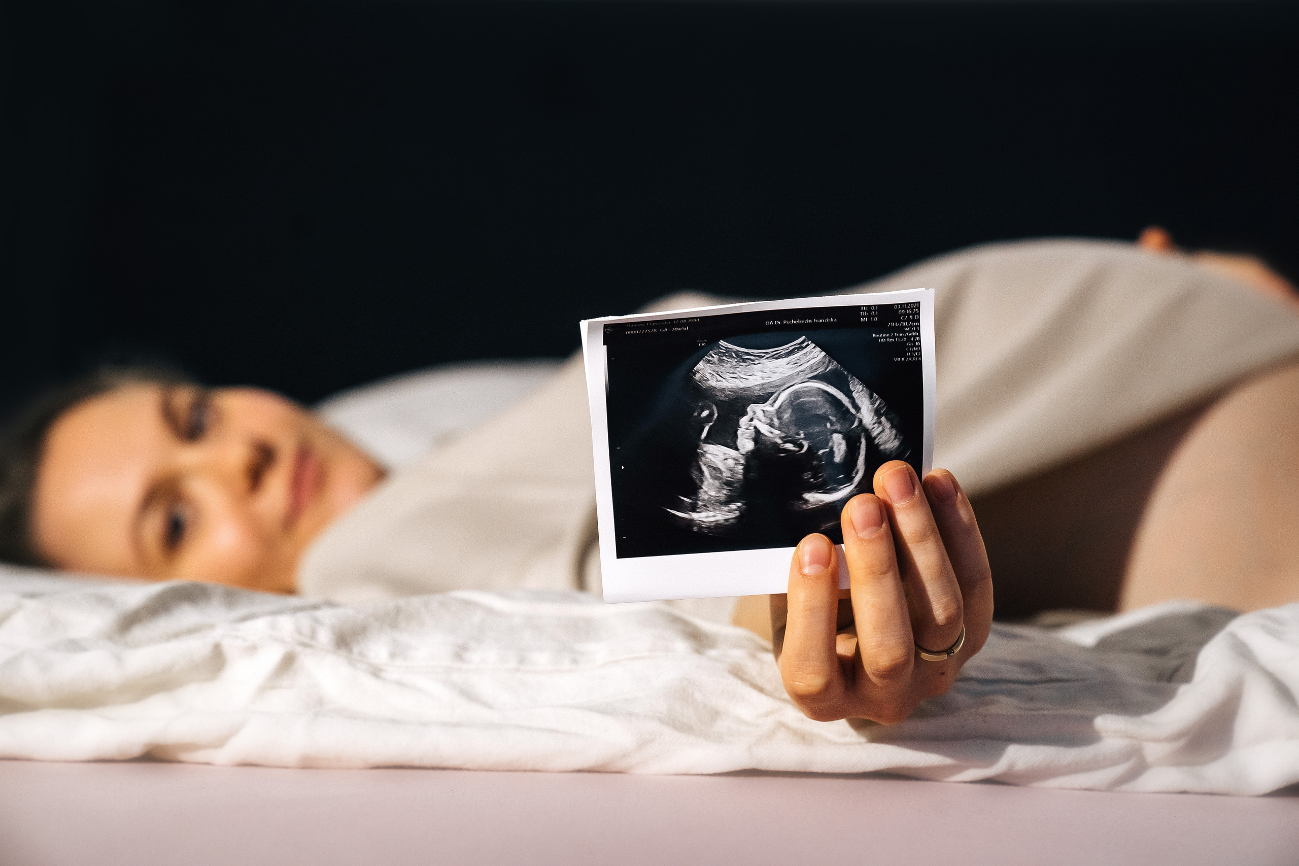 Baby Bauch. Hallo, ich bin Nadya - Fotografin aus Linz, Oberösterreich