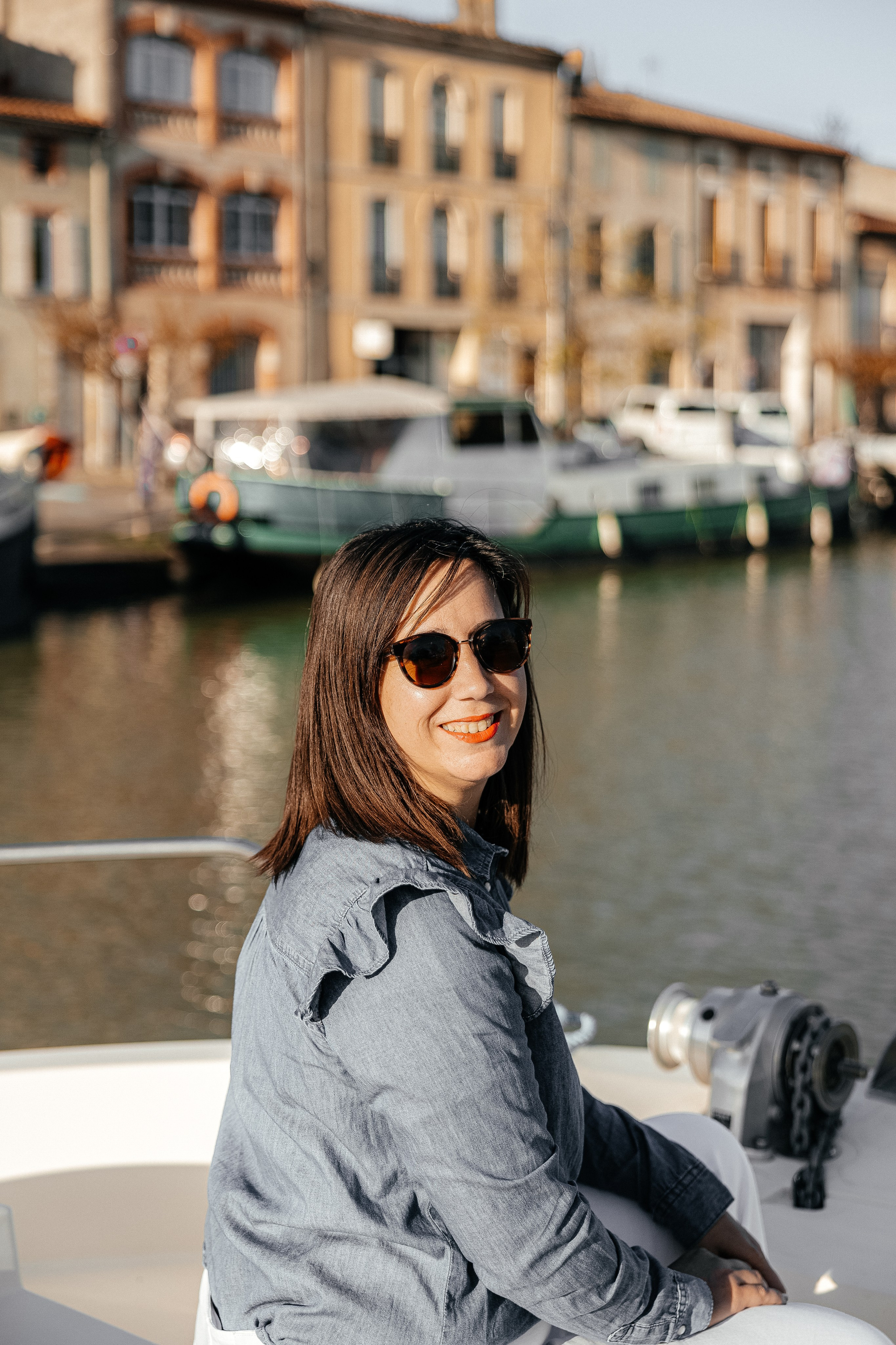 Photoshoot in the river port of Castelnaudary. Eugenie Smirnova — wedding, corporate and lifestyle photographer in Toulouse and Southwest France