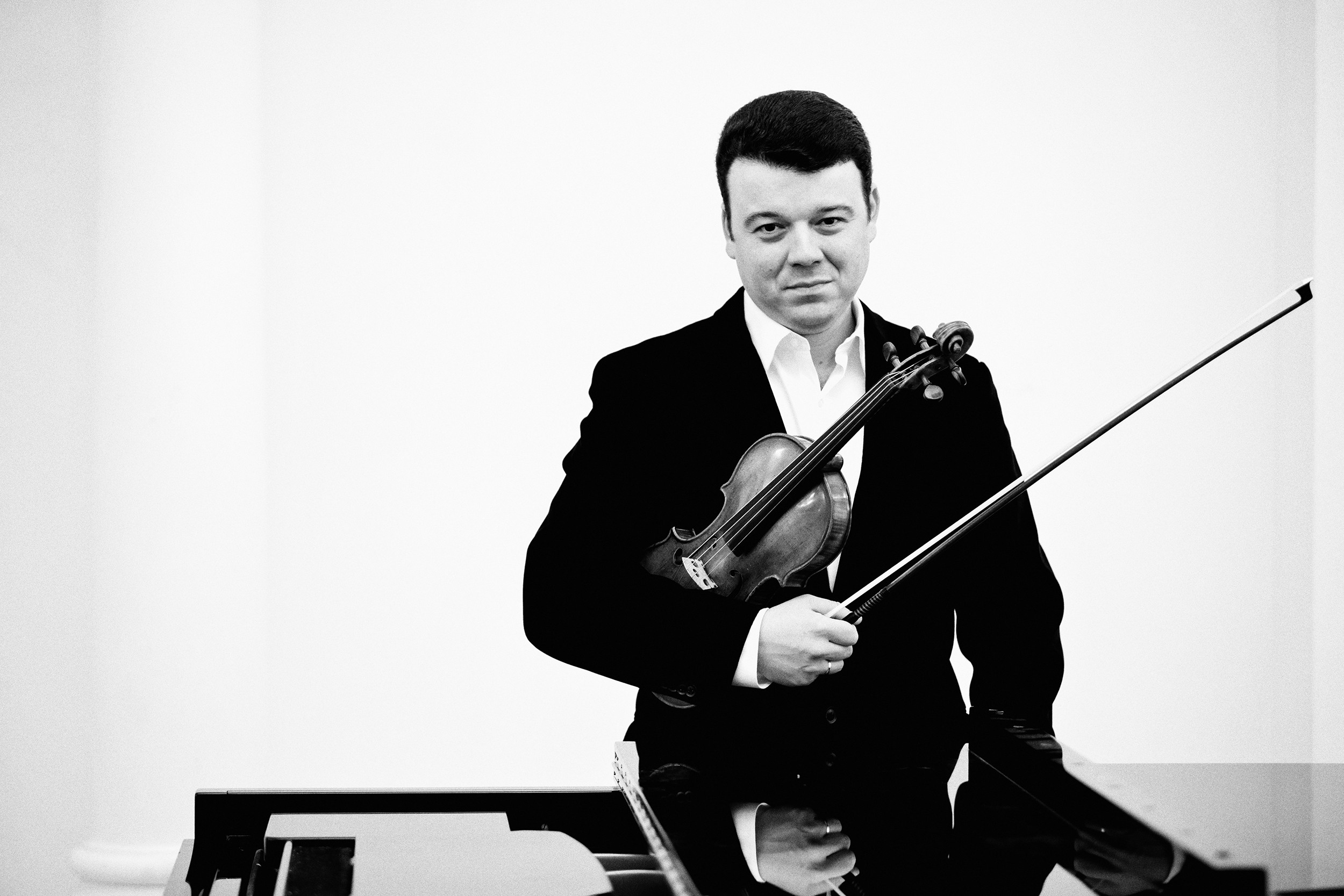 VADIM GLUZMAN. Portrait photographer in Germany and all over Europe Mischa Blank