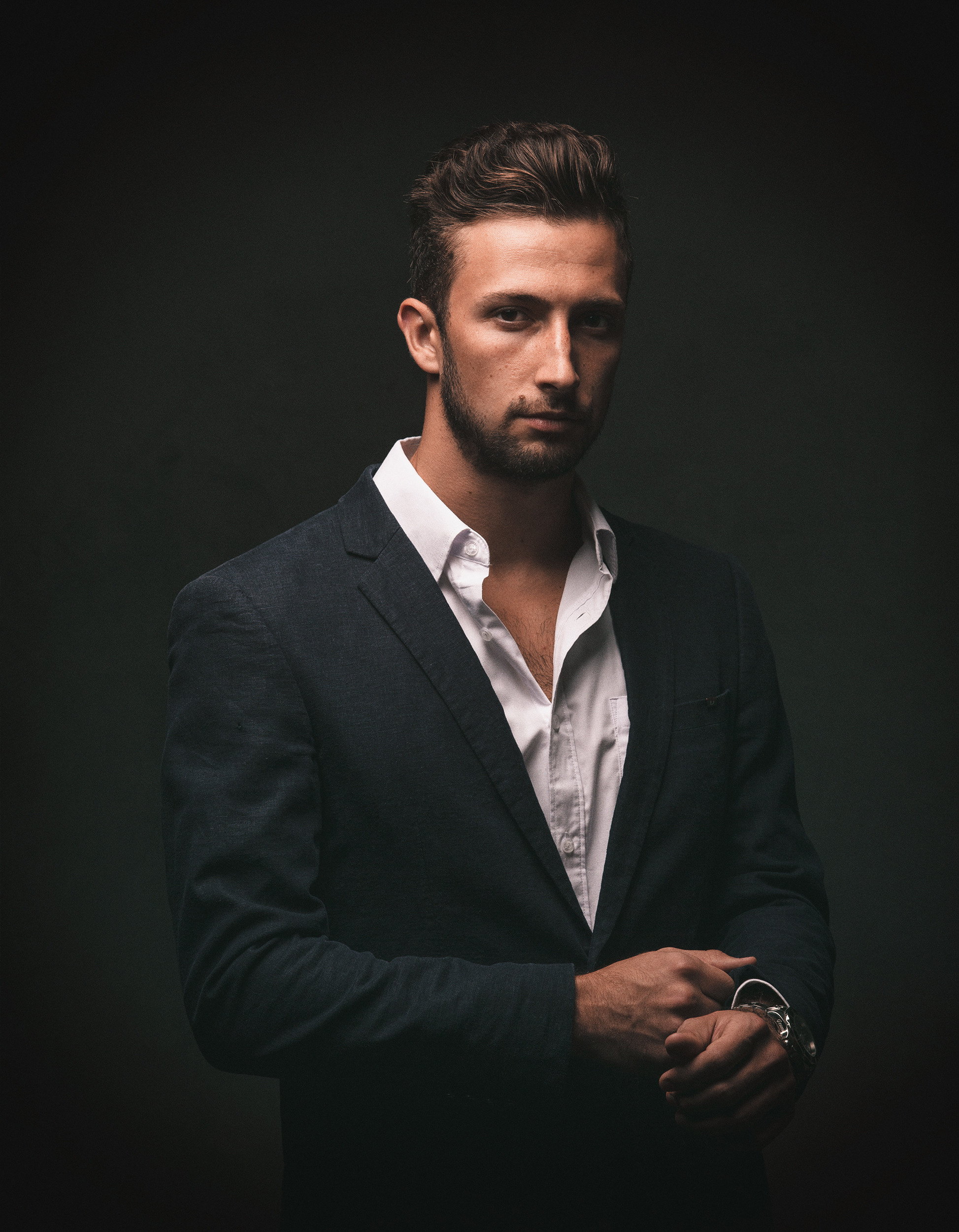 DIVERSE. Portrait photographer in Germany and all over Europe Mischa Blank