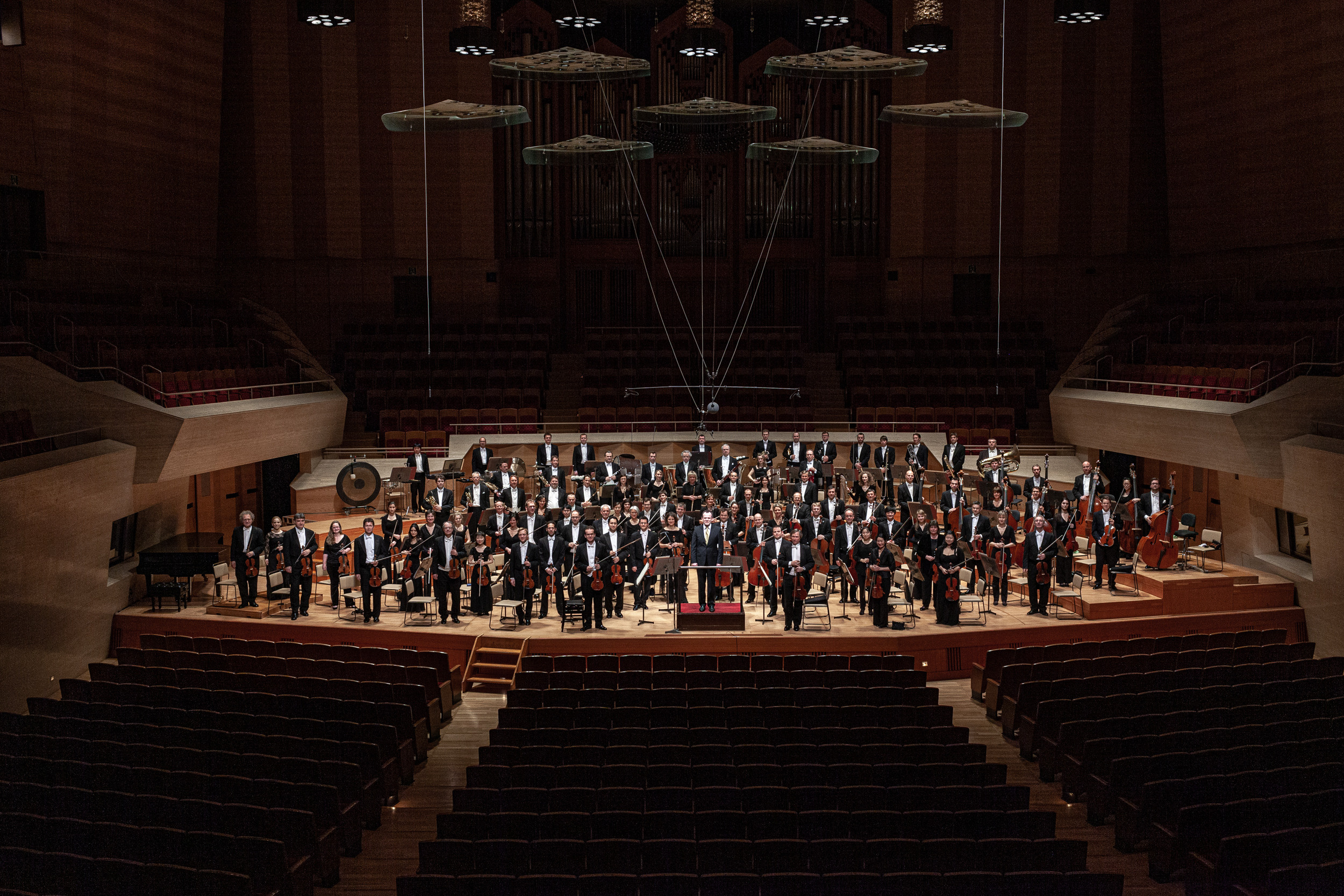 JAPAN TOURNE MIT SWR SYMPHONIEORCHESTER. Portrait photographer in Germany and all over Europe Mischa Blank