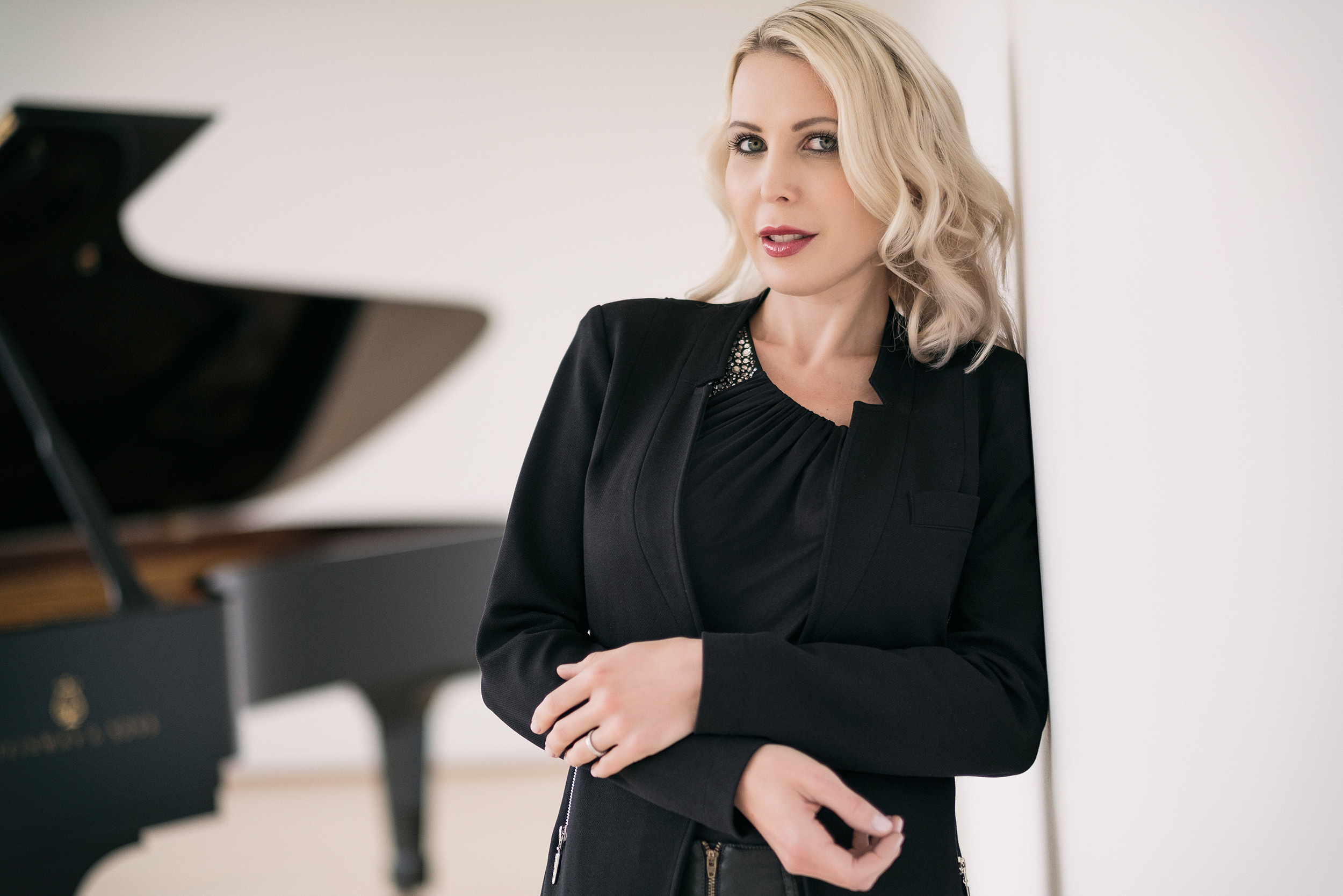 KATJA HUHN. Portrait photographer in Germany and all over Europe Mischa Blank