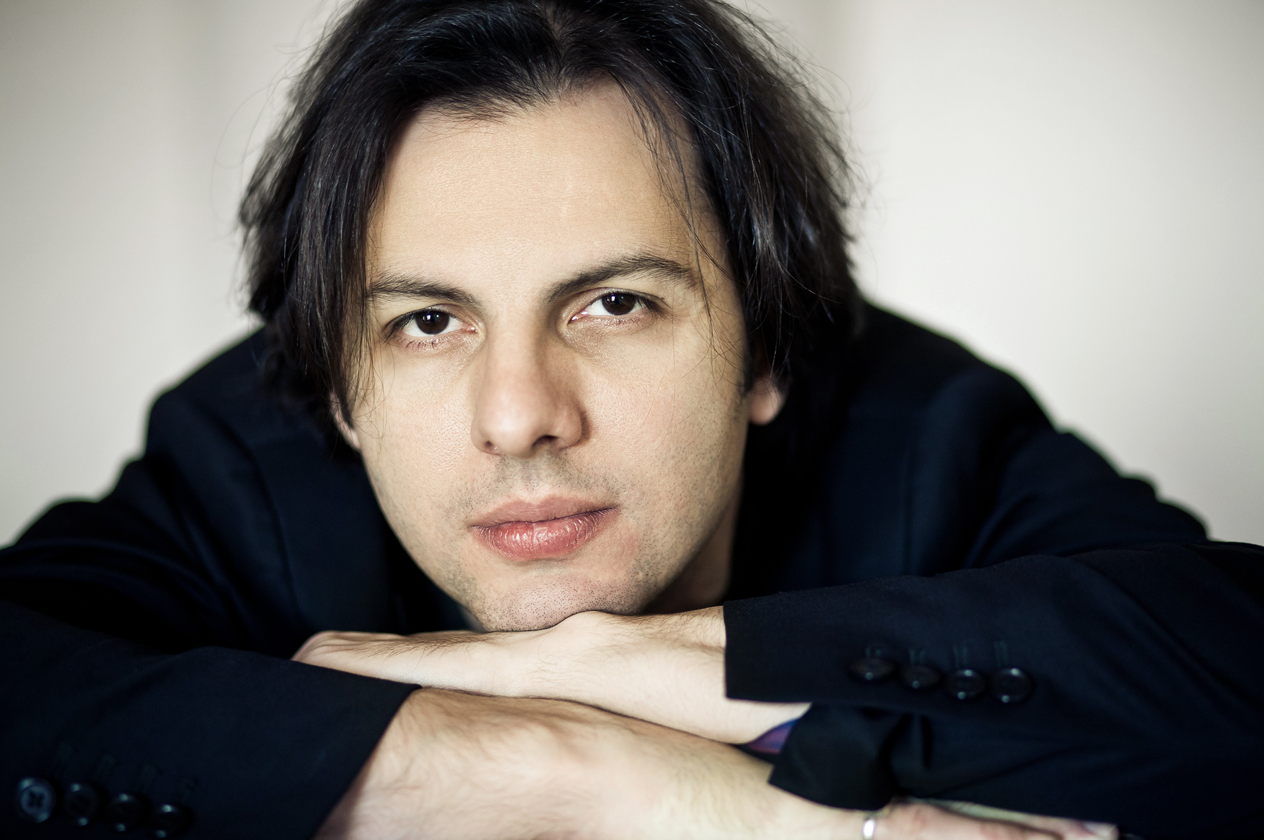 TEODOR CURRENTZIS. Portrait photographer in Germany and all over Europe Mischa Blank