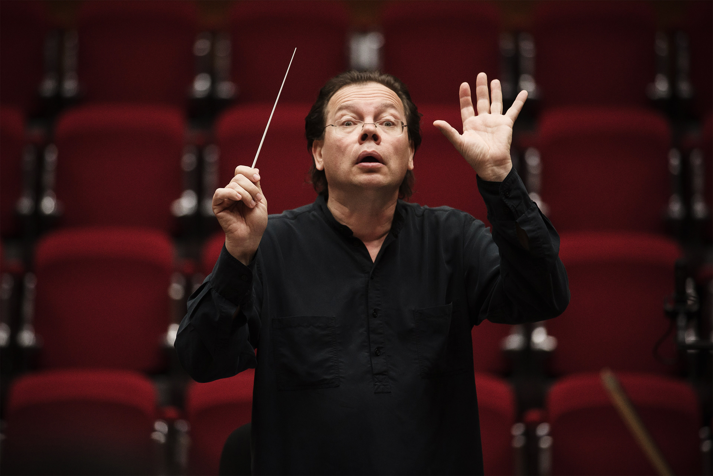 ALEXANDER VEDERNIKOV. Portrait photographer in Germany and all over Europe Mischa Blank