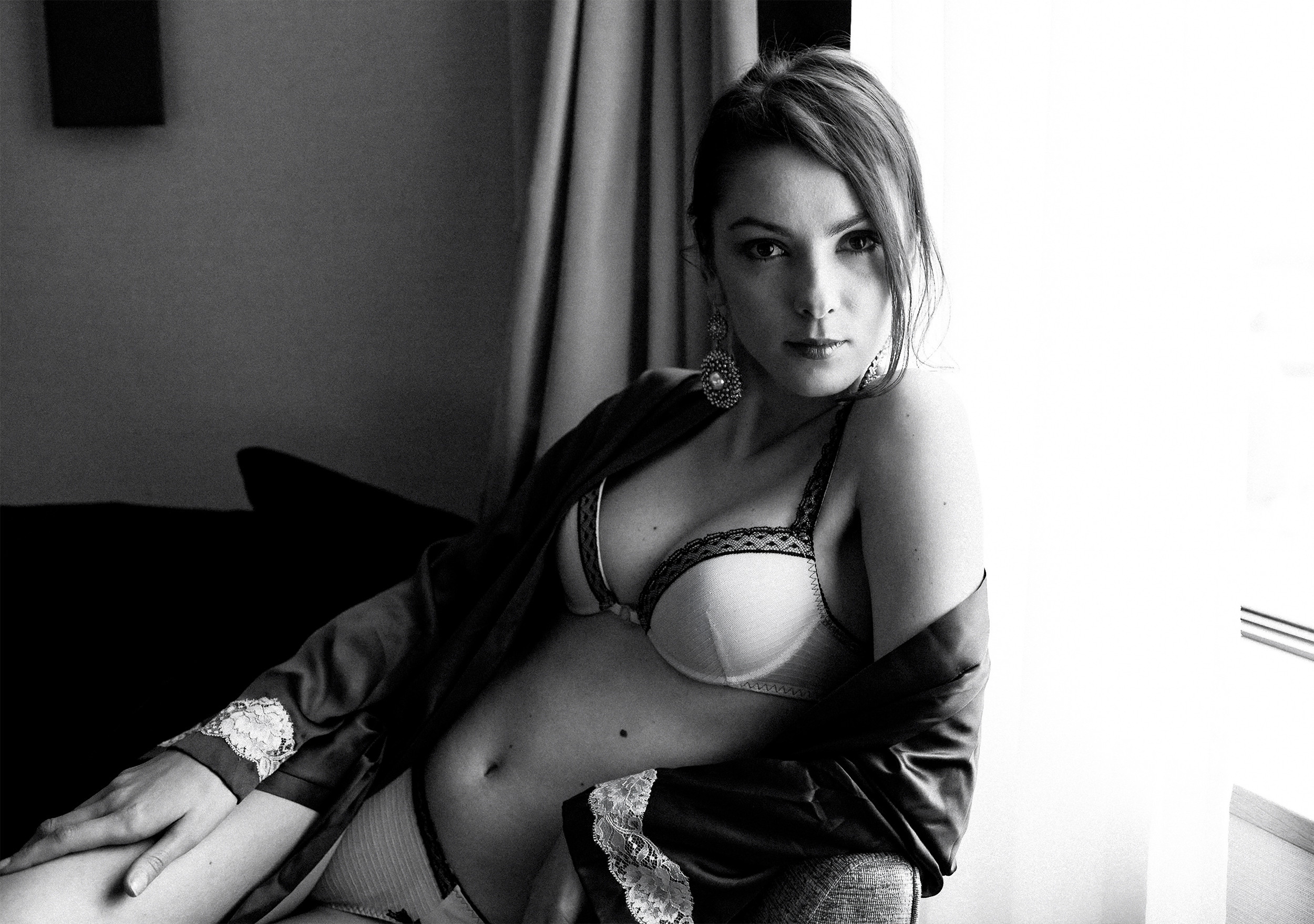 Women photography by Mischa Blank. Portrait photographer in Germany and all over Europe Mischa Blank