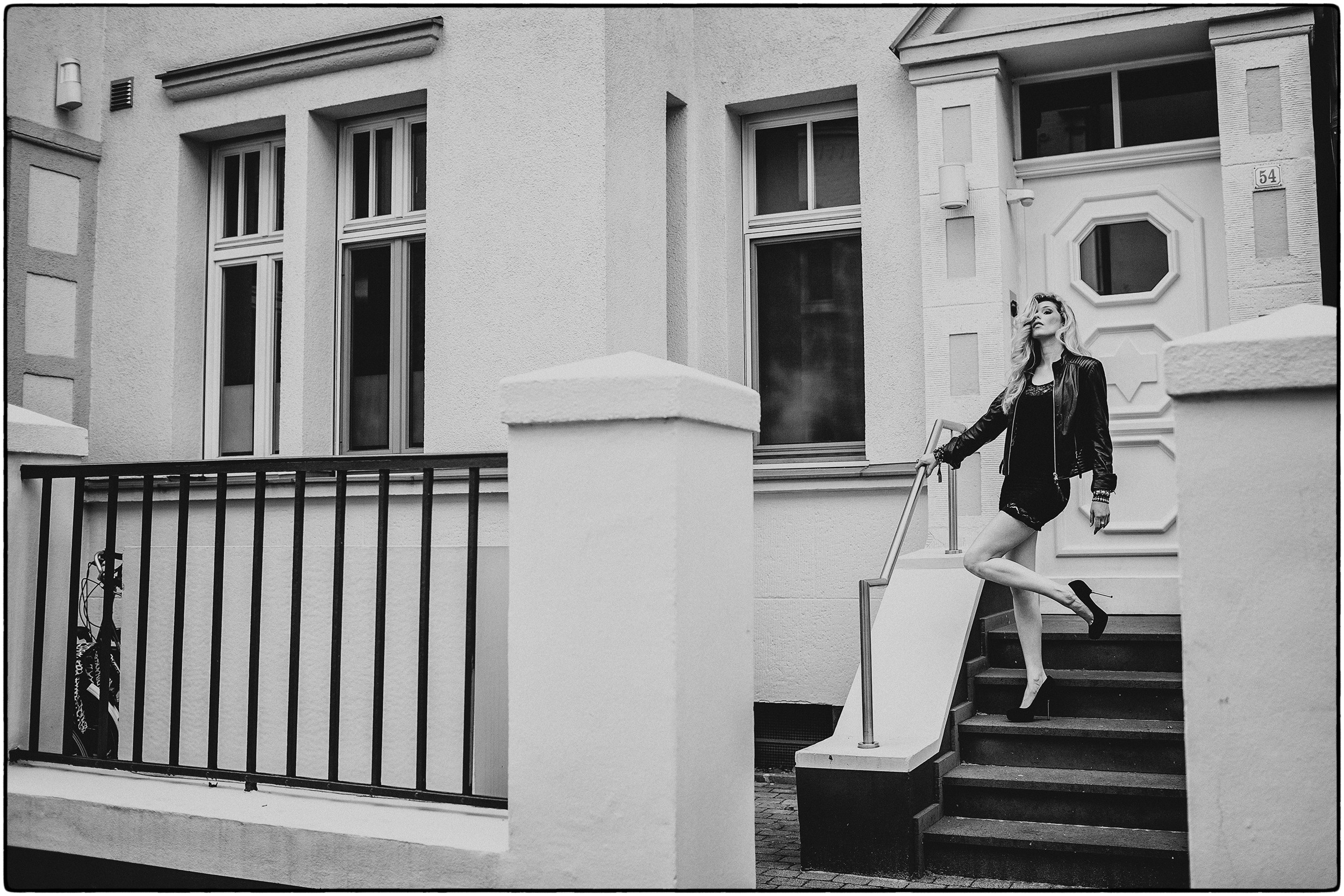 YANA. Portrait photographer in Germany and all over Europe Mischa Blank