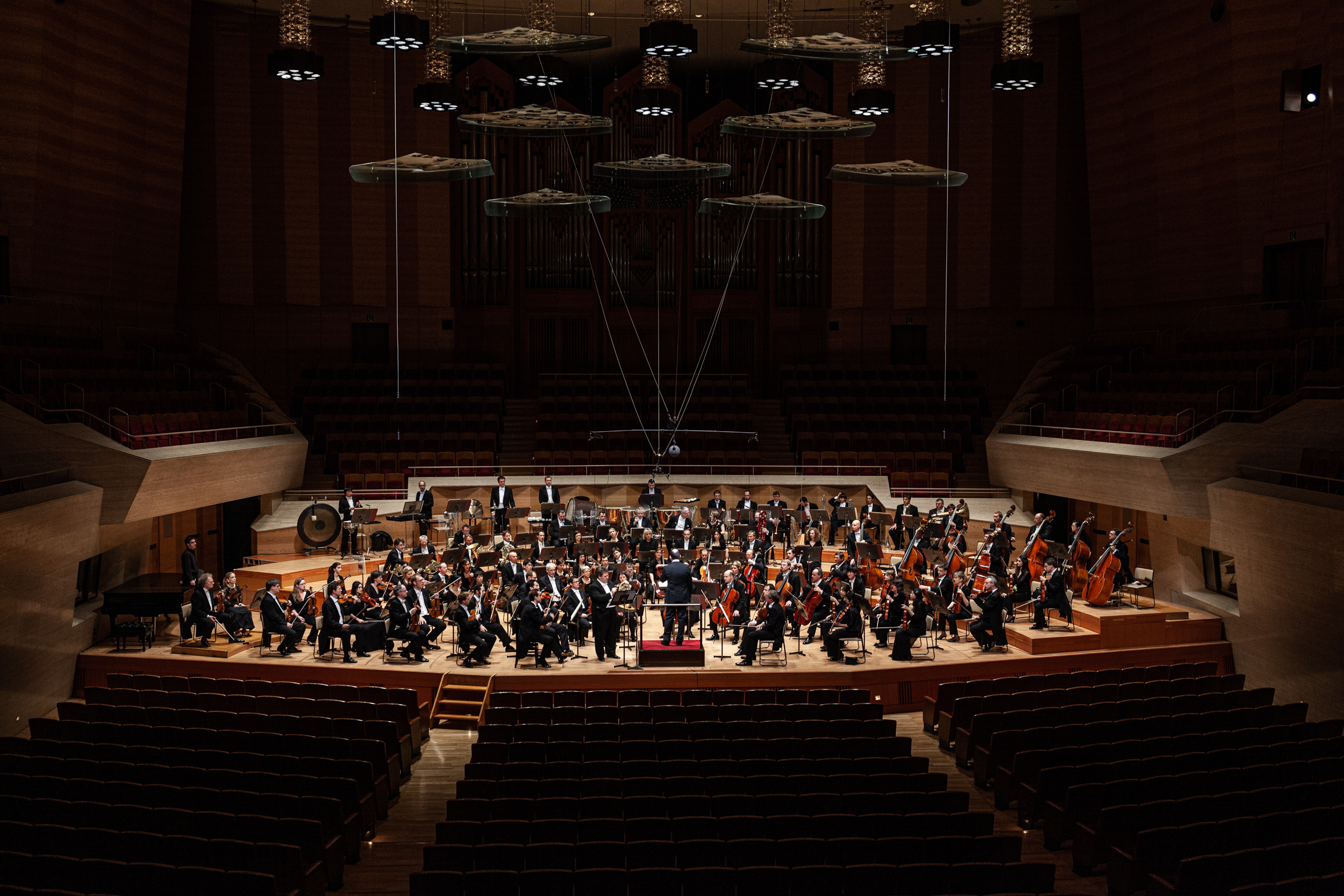 JAPAN TOURNE MIT SWR SYMPHONIEORCHESTER. Portrait photographer in Germany and all over Europe Mischa Blank